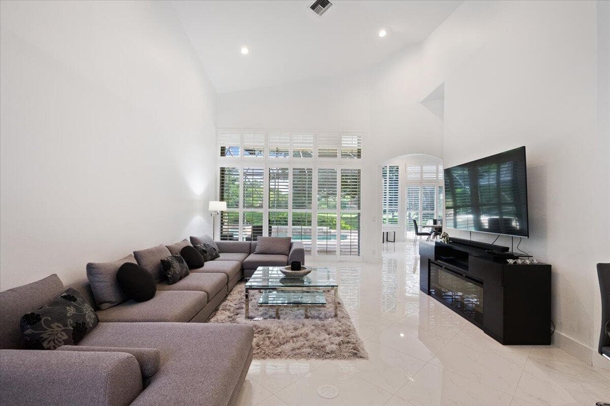 2514 Players Court, Wellington, FL 33414 — photo 5 of 30