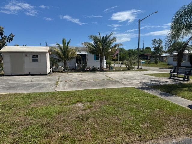 2023 St. Lucie Boulevard, Fort Pierce, FL 34946 — photo