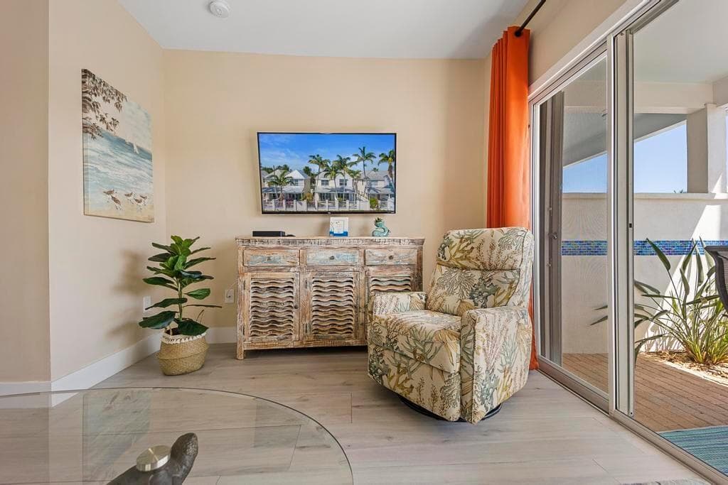 7031 Harbor Village Drive 7031, Duck Key, FL 33050 — photo 36 of 52
