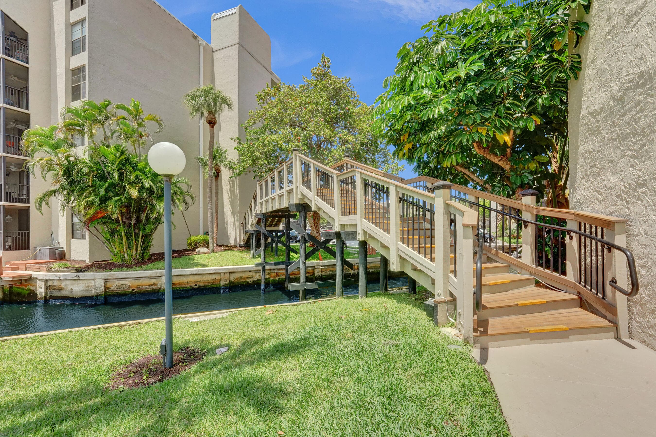 12 Royal Palm Way 6020, Boca Raton, FL 33432 — photo 39 of 71