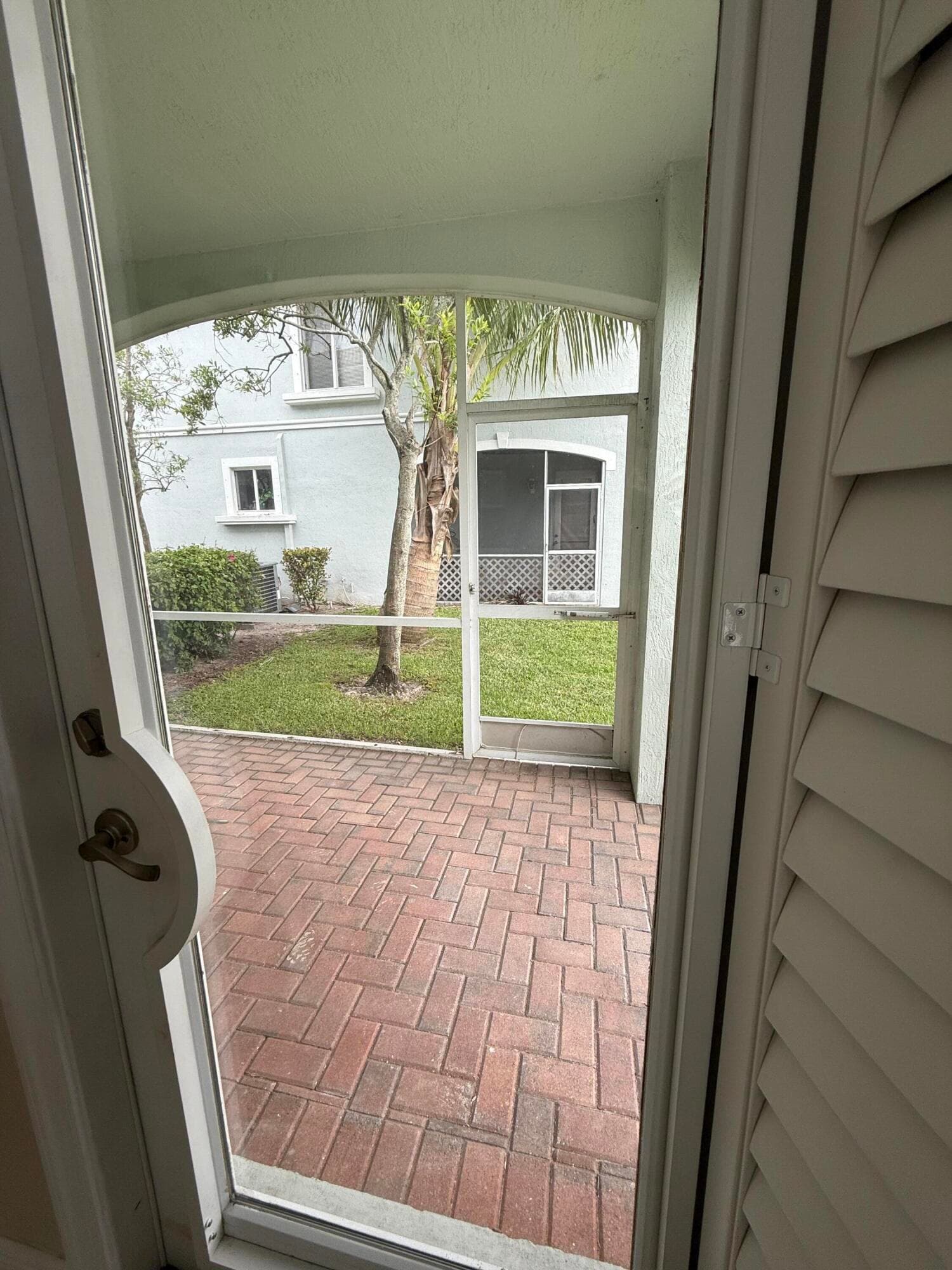 2136 Oakmont Drive, Riviera Beach, FL 33404 — photo 12 of 34