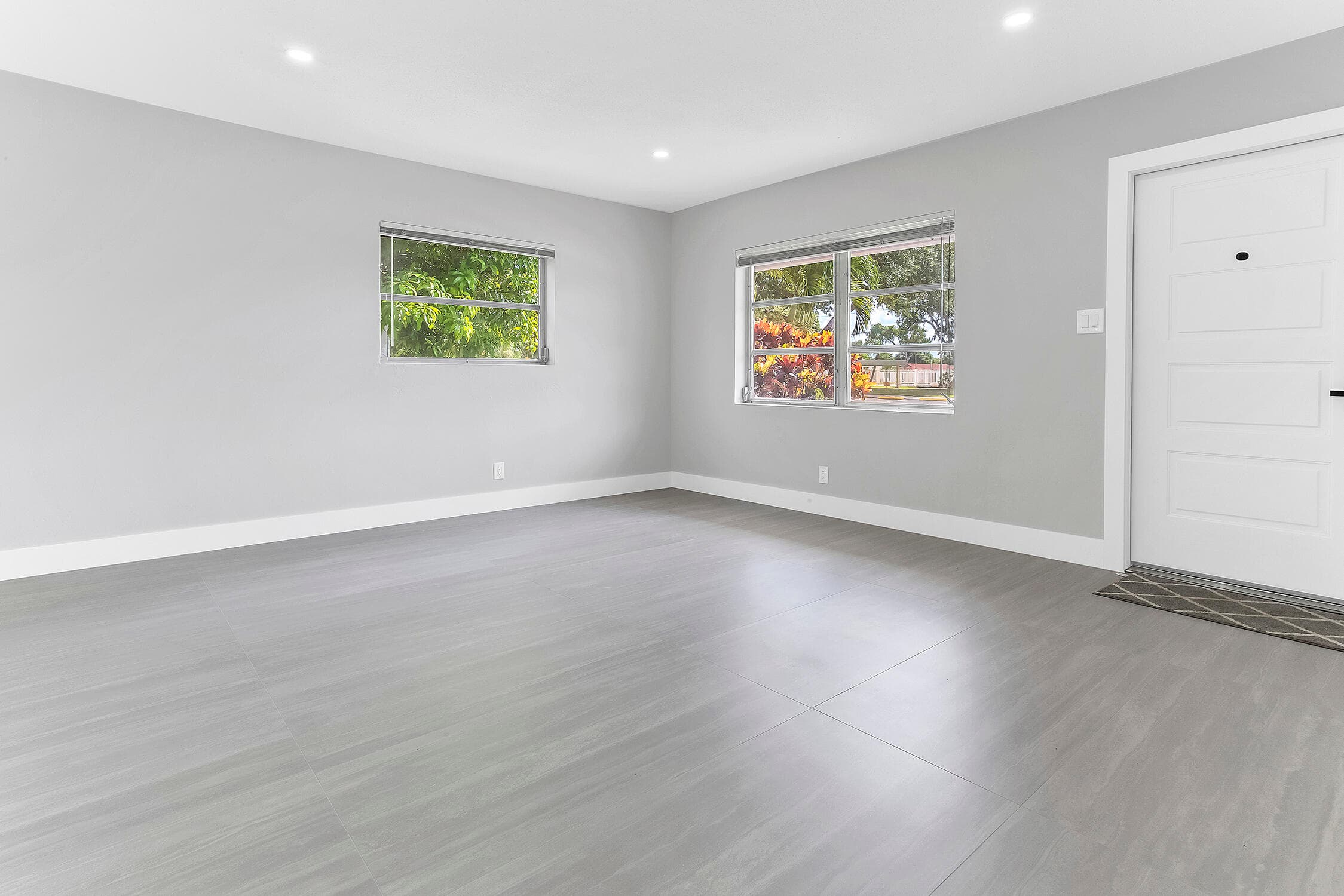 7609 NW 70 Avenue, Tamarac, FL 33321 — photo 3 of 28