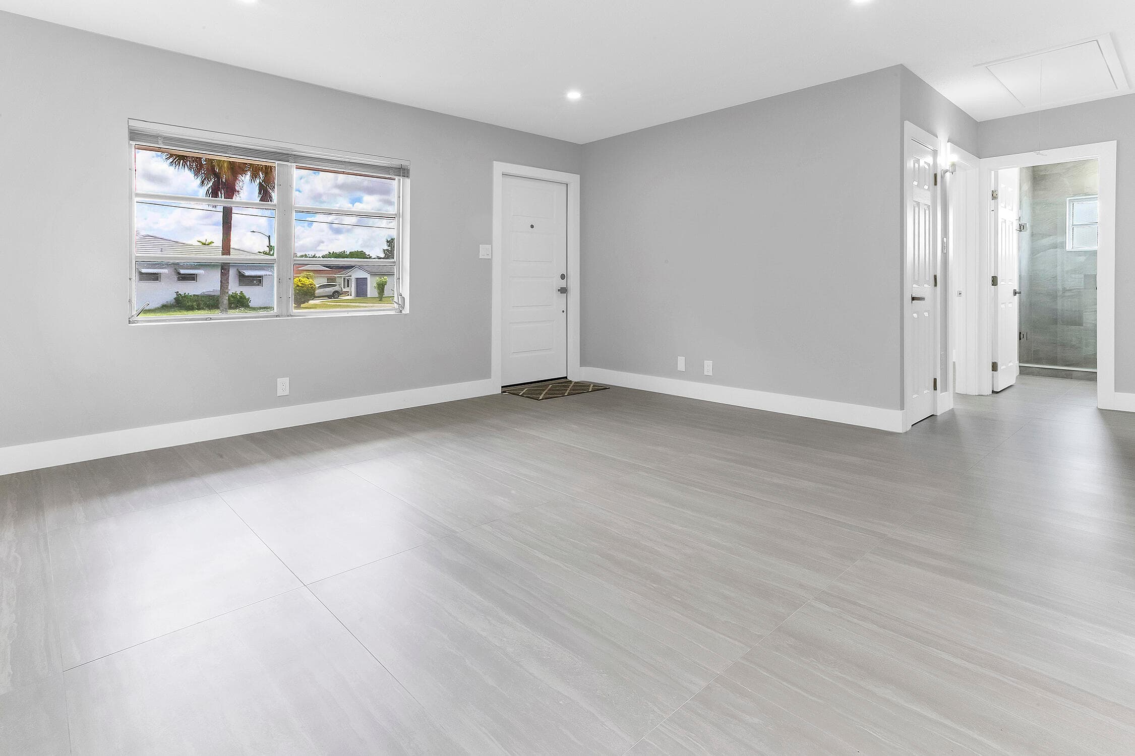 7609 NW 70 Avenue, Tamarac, FL 33321 — photo 4 of 28