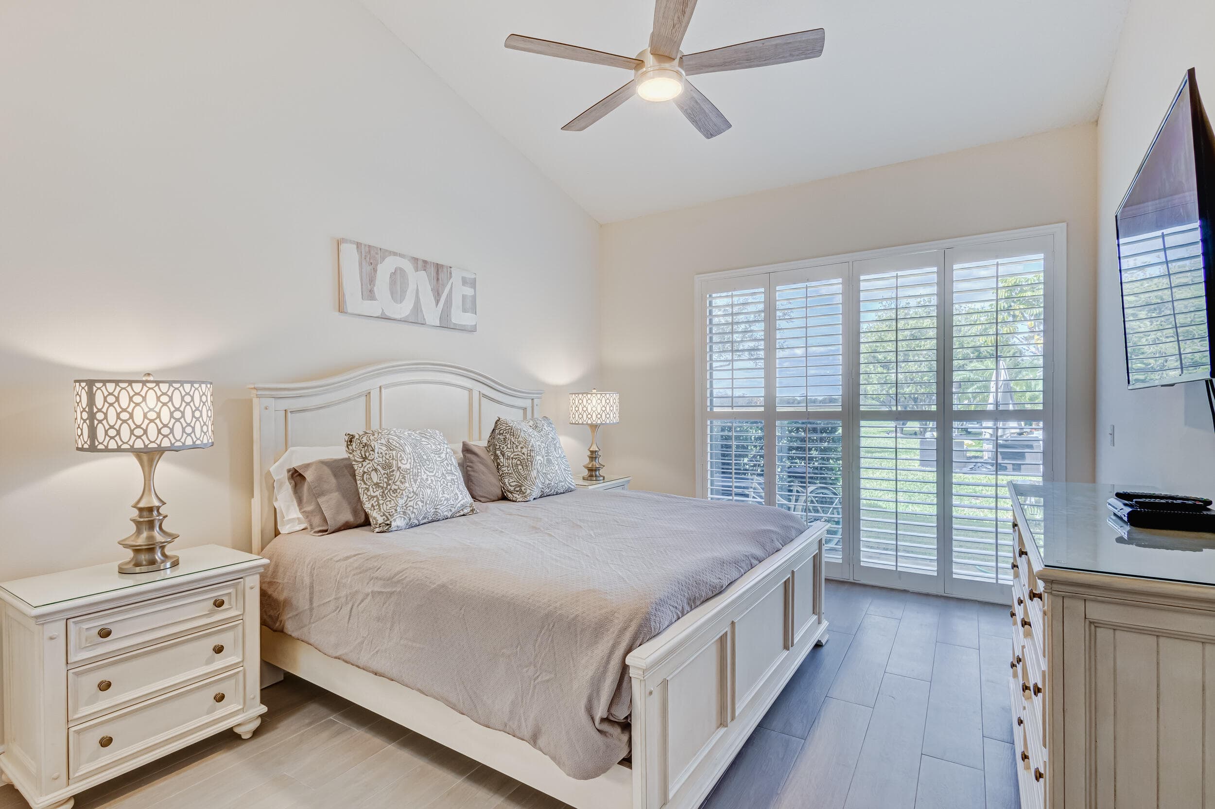 802 Sabal Palm Lane, Palm Beach Gardens, FL 33418 — photo 13 of 32