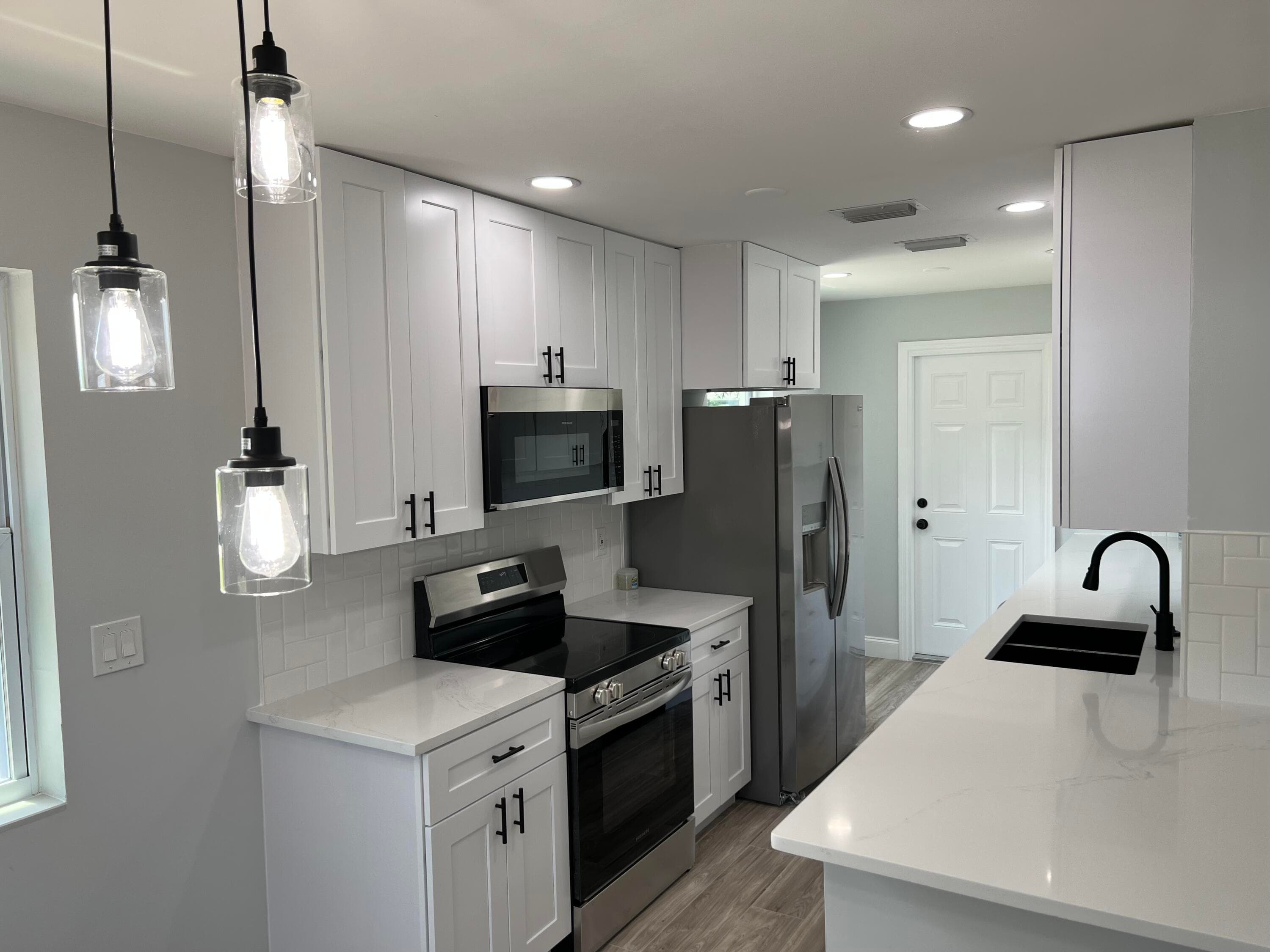 4620 39th Avenue, Vero Beach, FL 32967 — photo 5 of 17