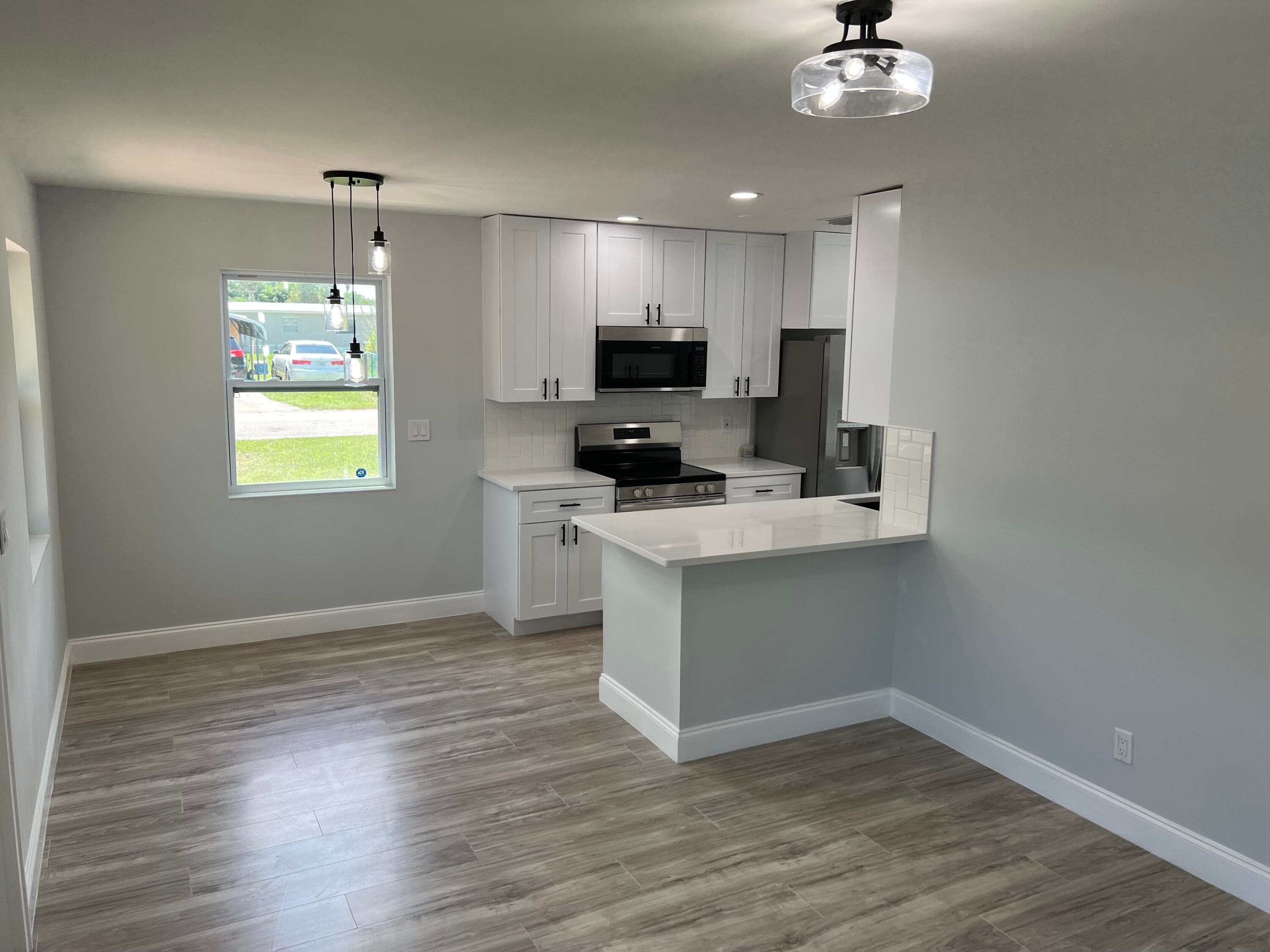 4620 39th Avenue, Vero Beach, FL 32967 — photo 6 of 17