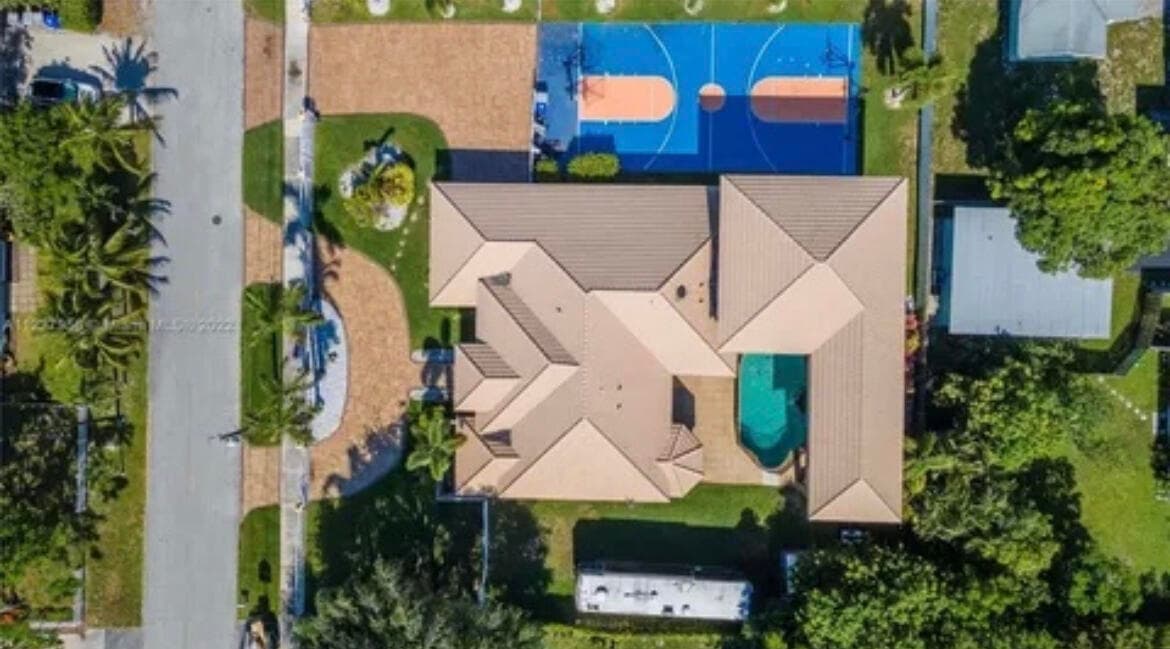 423 NE 3rd Street, Pompano Beach, FL 33060 — photo 6 of 33