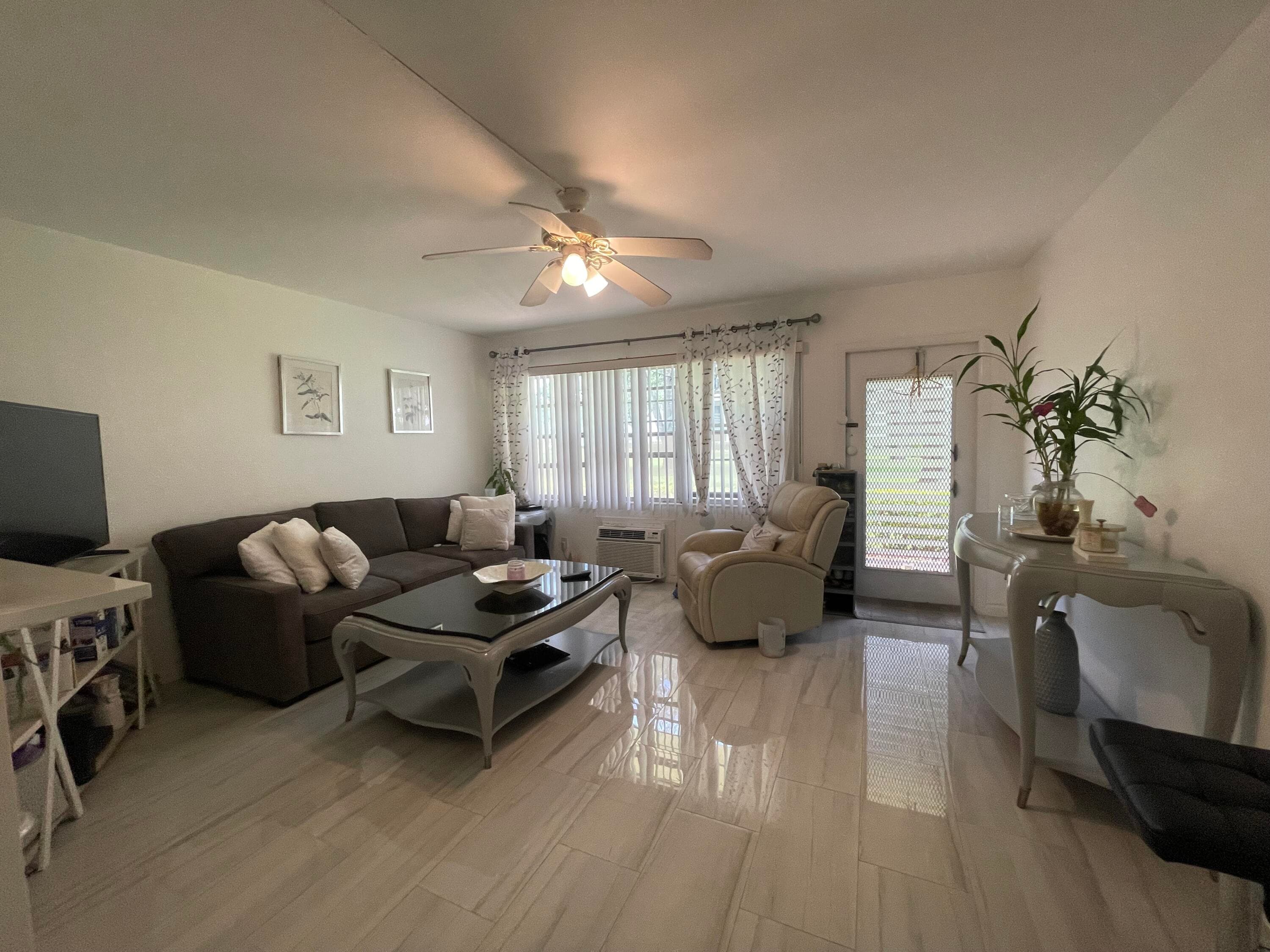 49 Mansfield B, Boca Raton, FL 33434 — photo 24 of 39