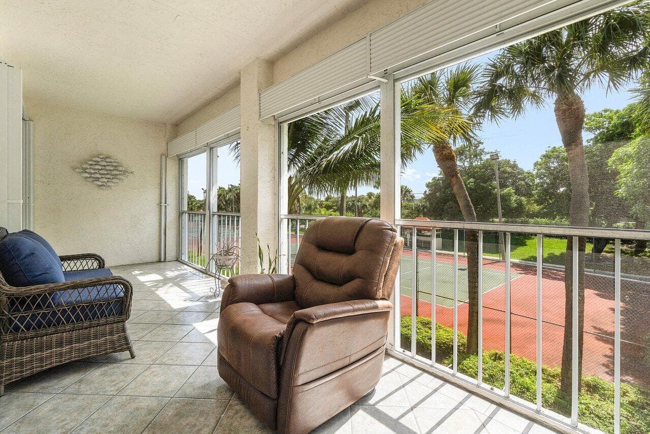 103 Half Moon Circle E2, Hypoluxo, FL 33462 — photo 20 of 43