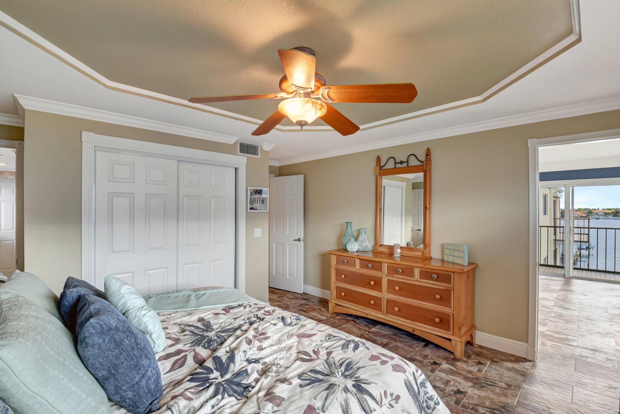 1206 S Lake Drive 504, Lantana, FL 33462 — photo 15 of 40