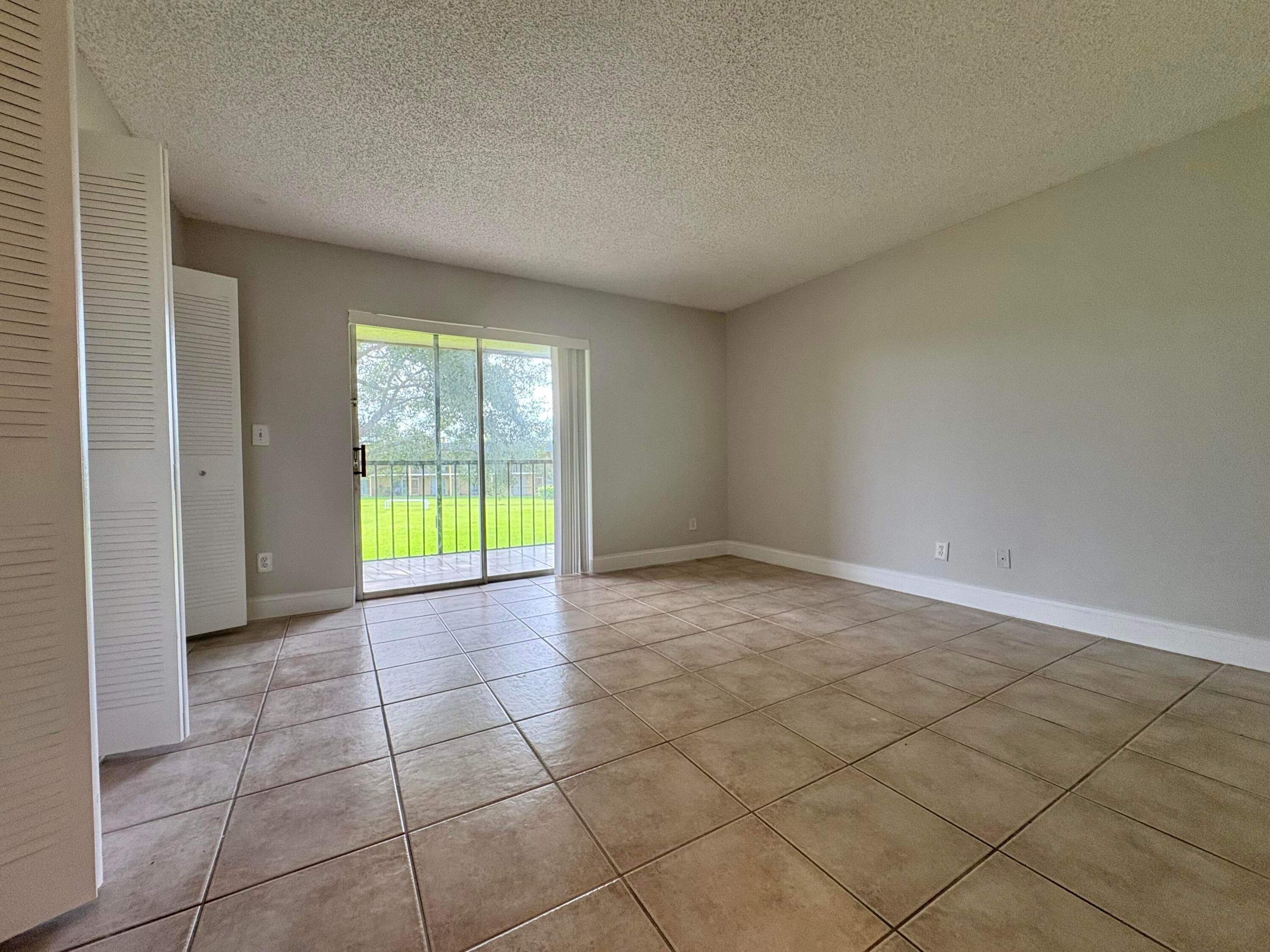 1830 W Meadows Circle 1830, Boynton Beach, FL 33436 — photo 13 of 40