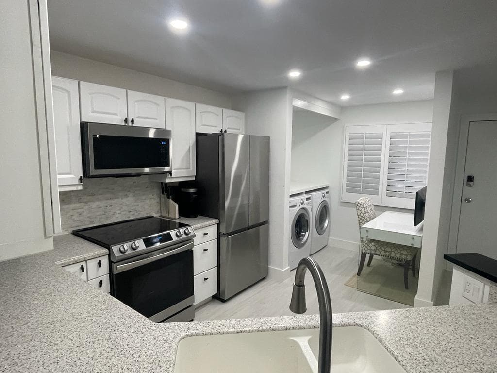 3870 N Hwy A1a 102, Hutchinson Island, FL 34949 — photo 10 of 28