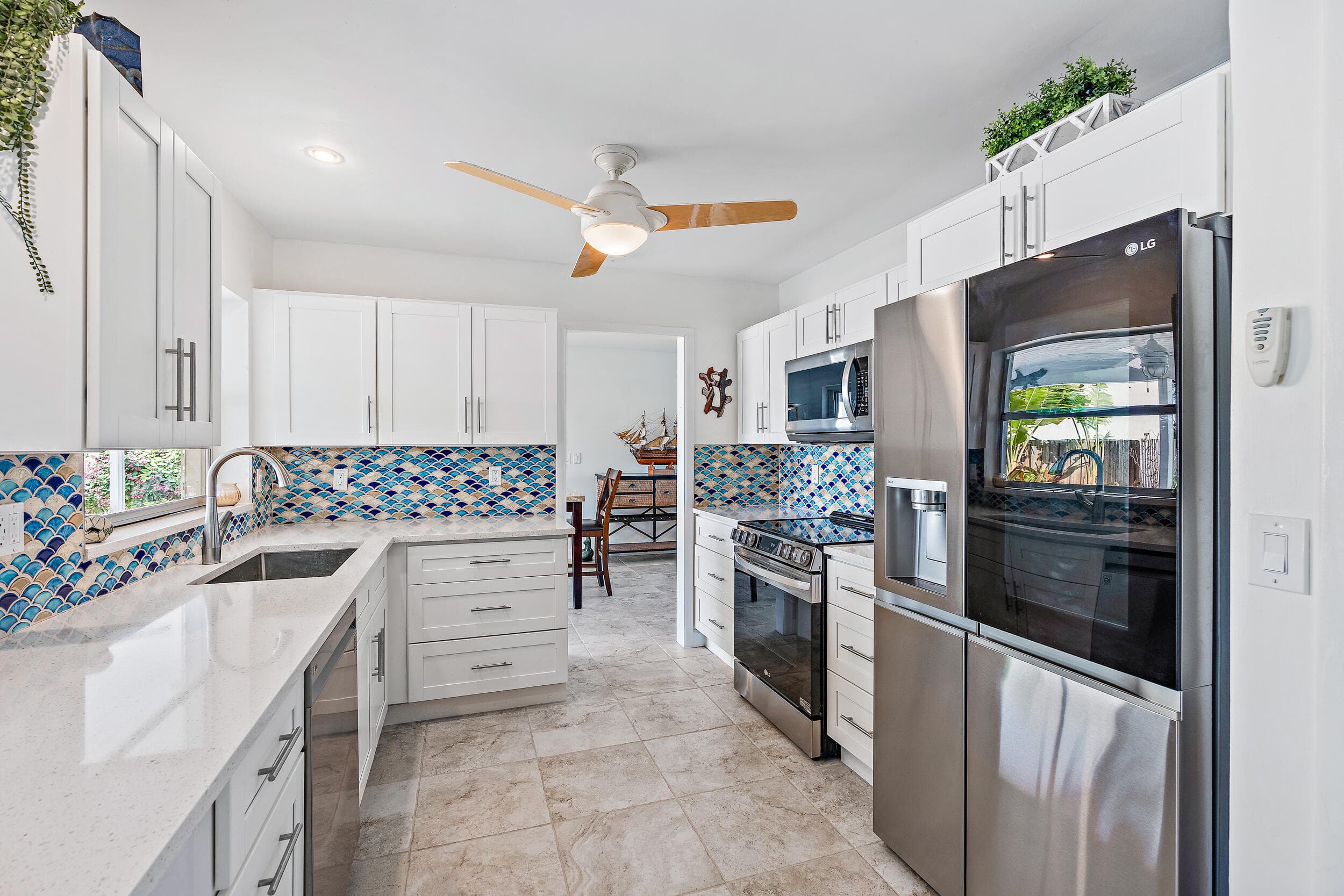 733 Waterway Drive, North Palm Beach, FL 33408 — photo 6 of 27