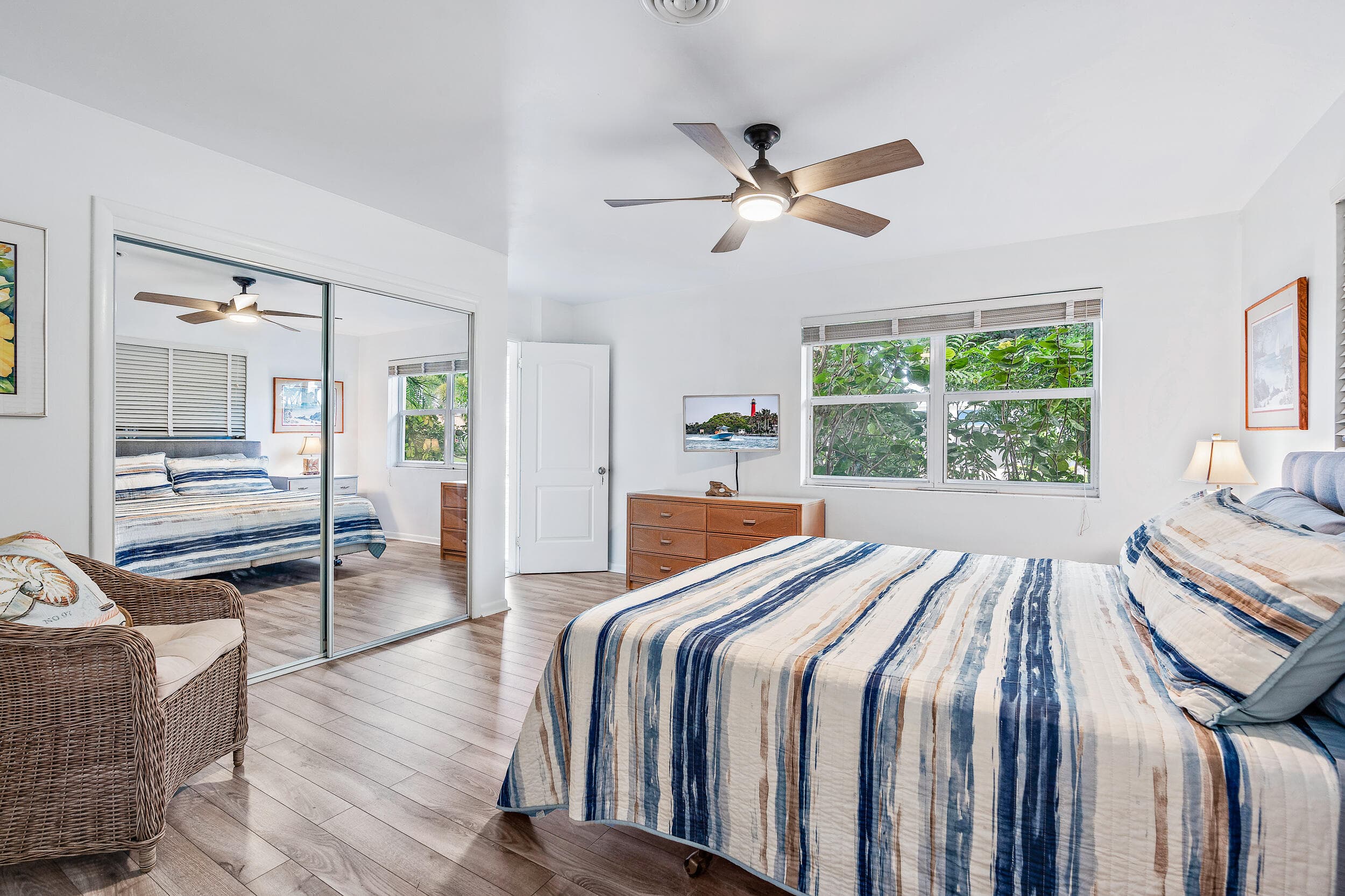 733 Waterway Drive, North Palm Beach, FL 33408 — photo 15 of 27