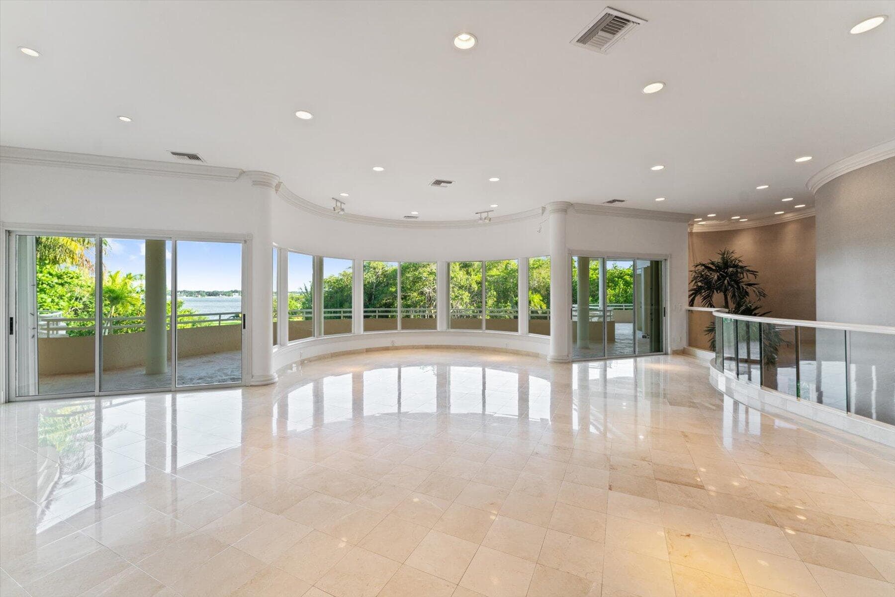 49 W High Point Road, Sewalls Point, FL 34996 — photo 16 of 99