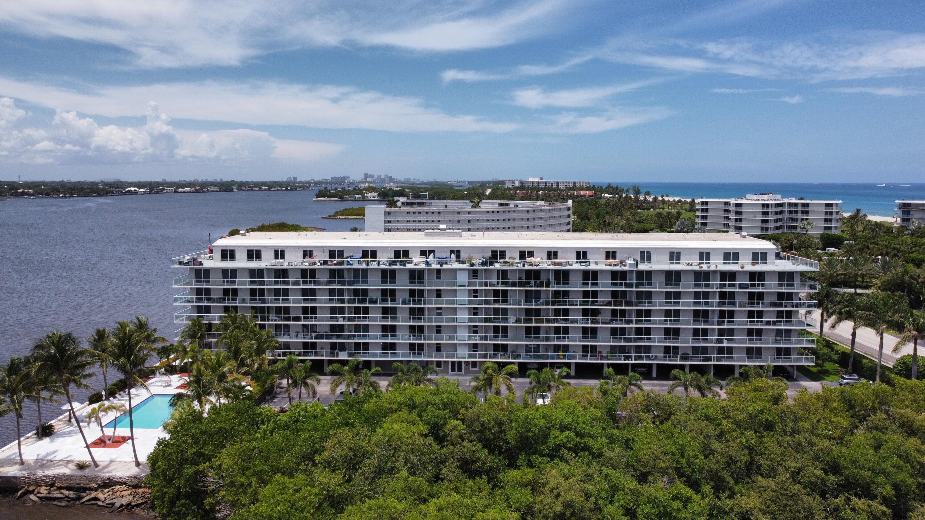 2560 S Ocean Boulevard 416, Palm Beach, FL 33480 — photo 4 of 37