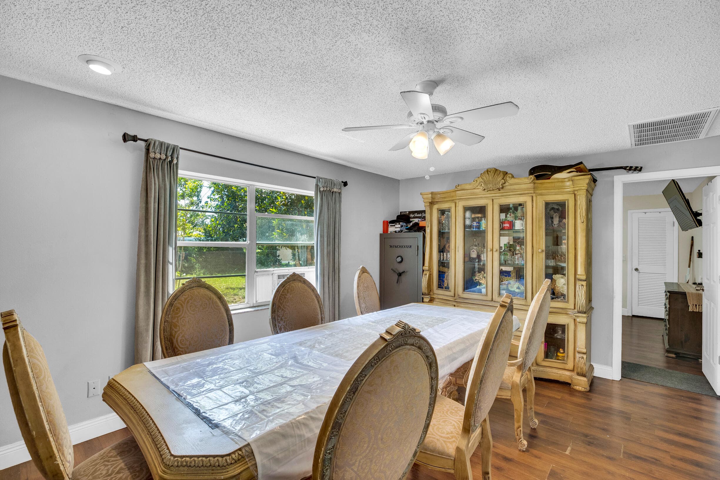 5402 Shannon Drive, Fort Pierce, FL 34951 — photo 9 of 19