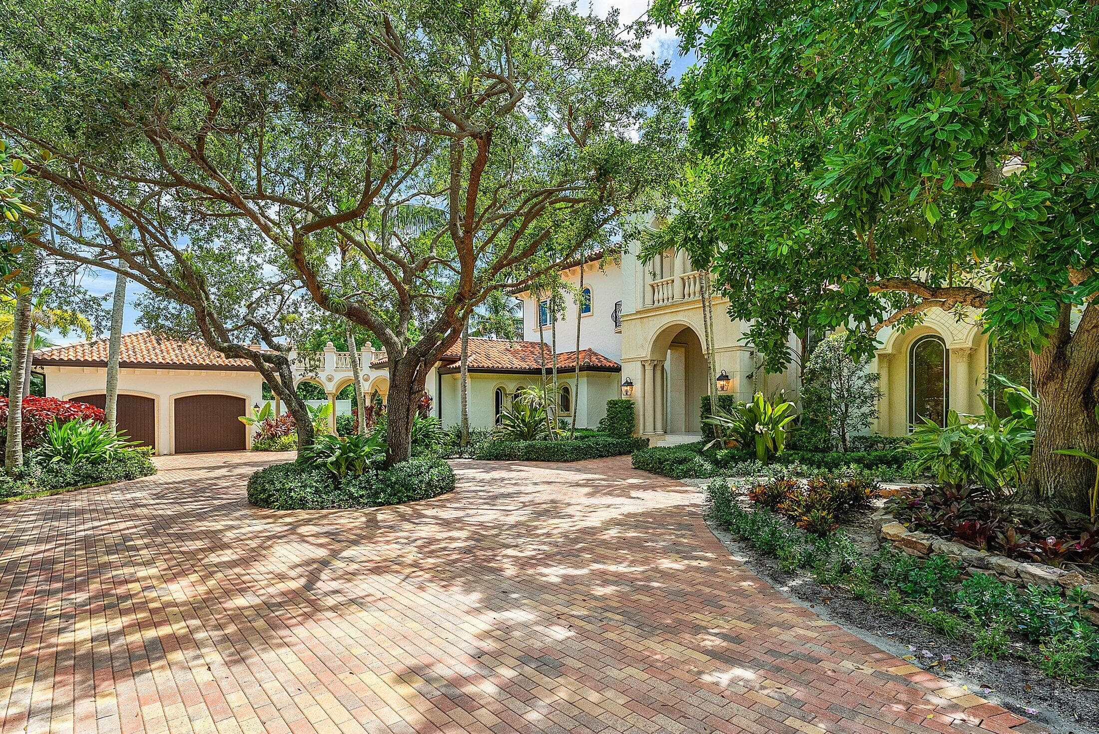 2002 NW 4th Avenue, Delray Beach, FL 33444 — photo 1 of 120