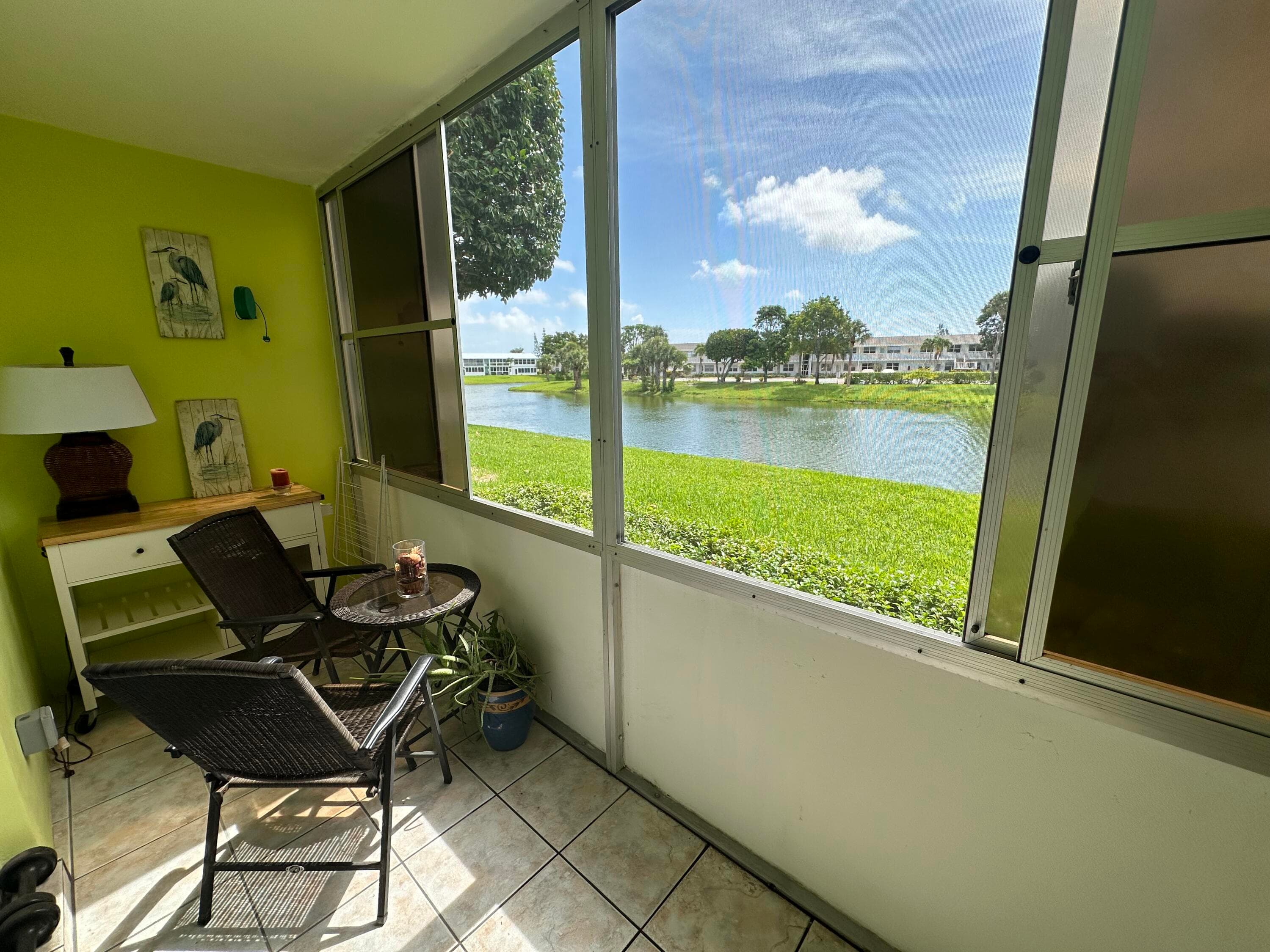 3 Berkshire A, West Palm Beach, FL 33417 — photo 1 of 17