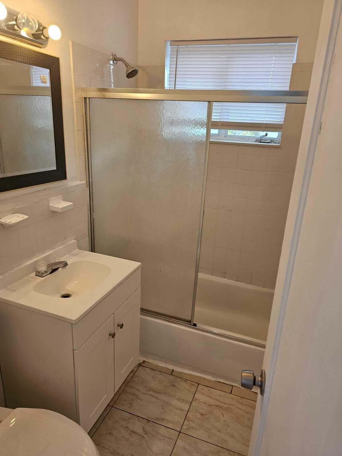 630 84th Street 28, Miami Beach, FL 33141 — photo 13 of 22