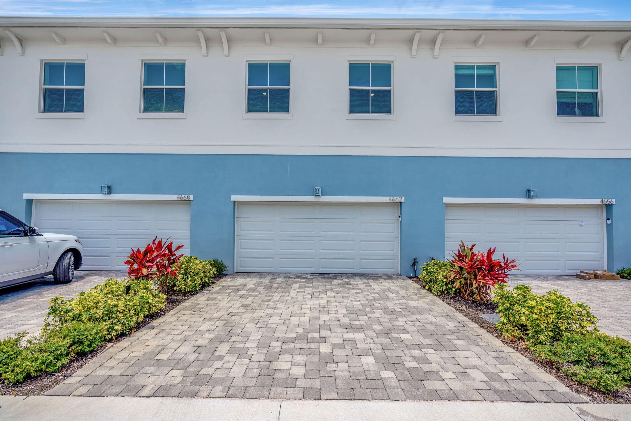 4695 SE Manatee Way, Stuart, FL 34997 — photo 3 of 35