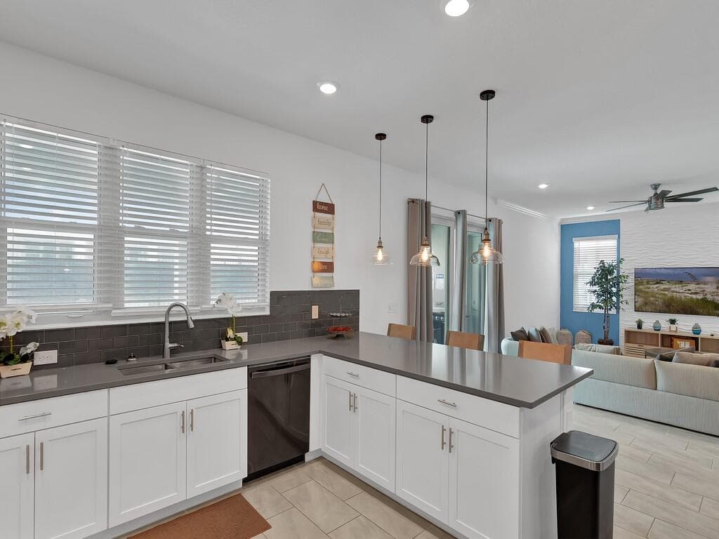 475 Strand Drive, Melbourne Beach, FL 32951 — photo 8 of 40