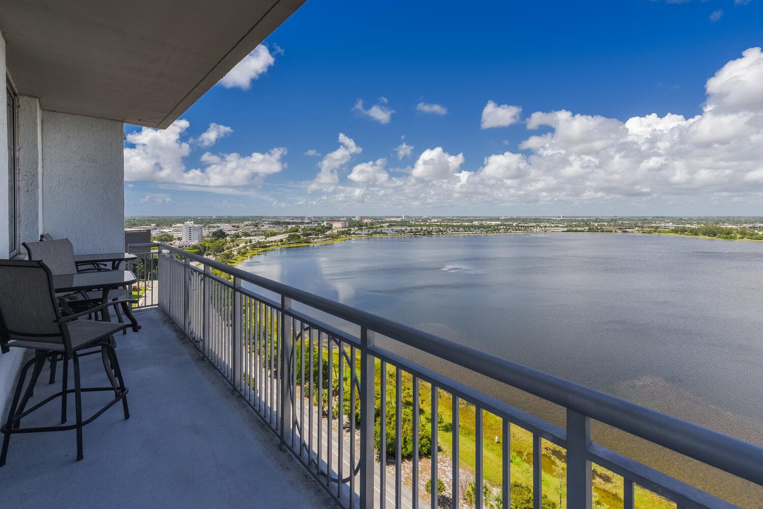 300 S Australian Avenue 1106, West Palm Beach, FL 33401 — photo 1 of 26