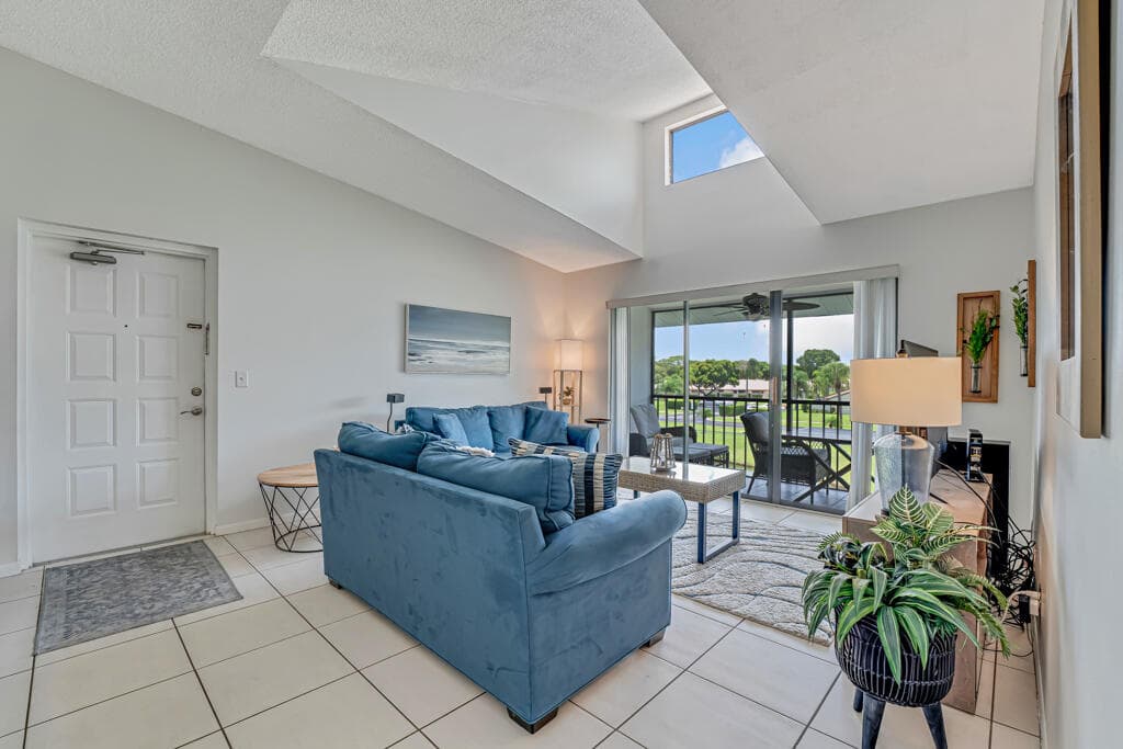 1112 Green Pine Boulevard G3, West Palm Beach, FL 33409 — photo 9 of 36