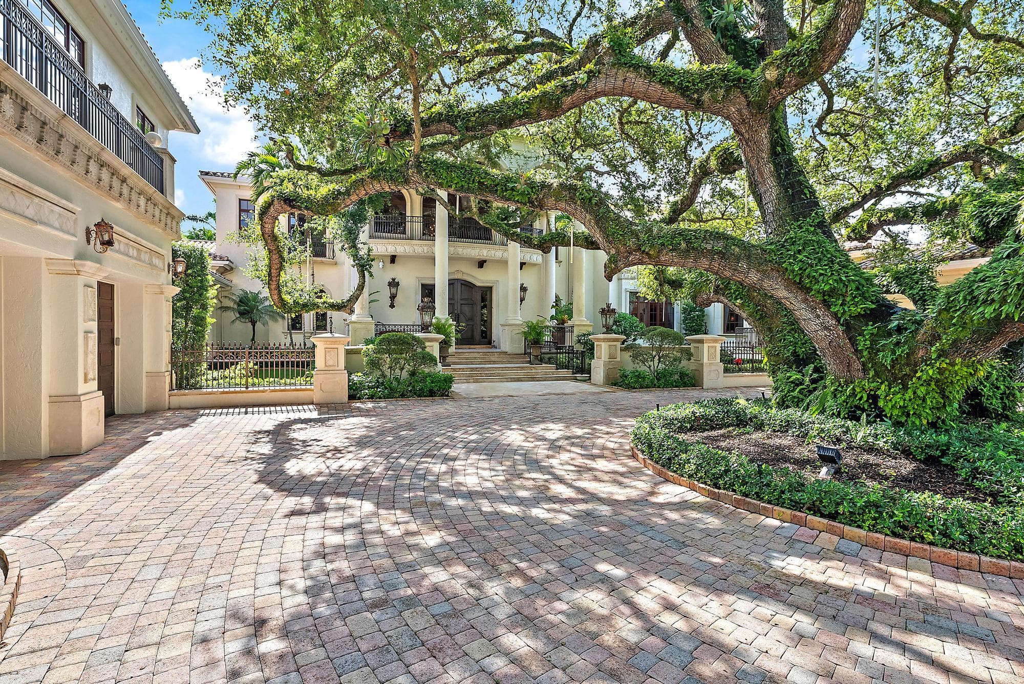 2330 Seven Oaks Lane, Palm Beach Gardens, FL 33410 — photo 7 of 86