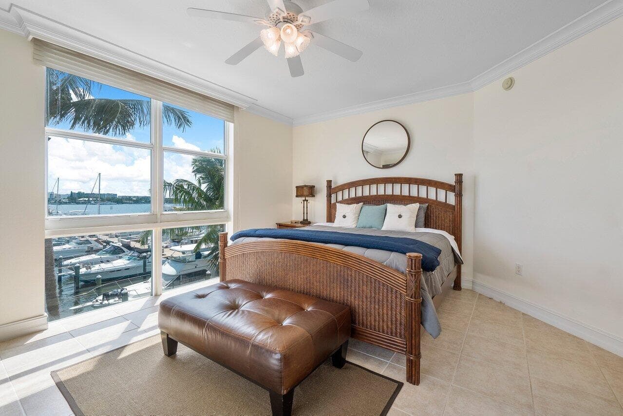 806 E Windward 301 Way 301, Lantana, FL 33462 — photo 25 of 45
