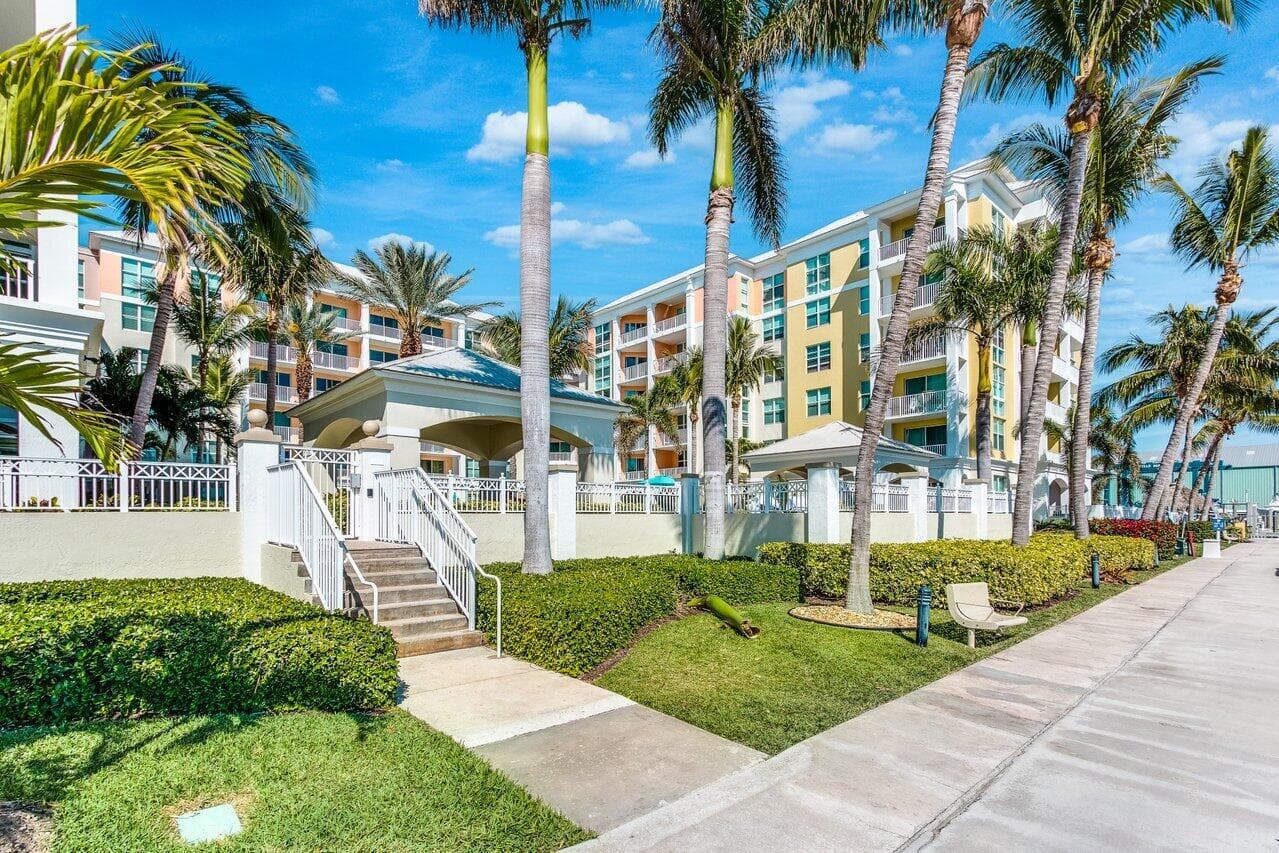 806 E Windward 301 Way 301, Lantana, FL 33462 — photo 35 of 45