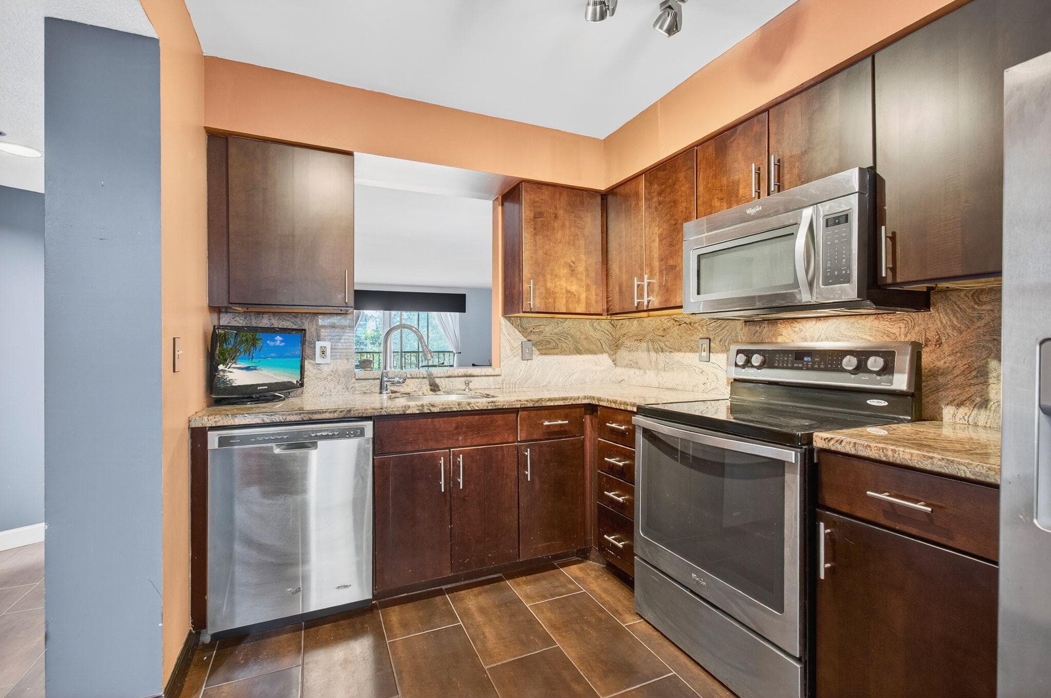 7290 Kinghurst Drive 405, Delray Beach, FL 33446 — photo 35 of 92