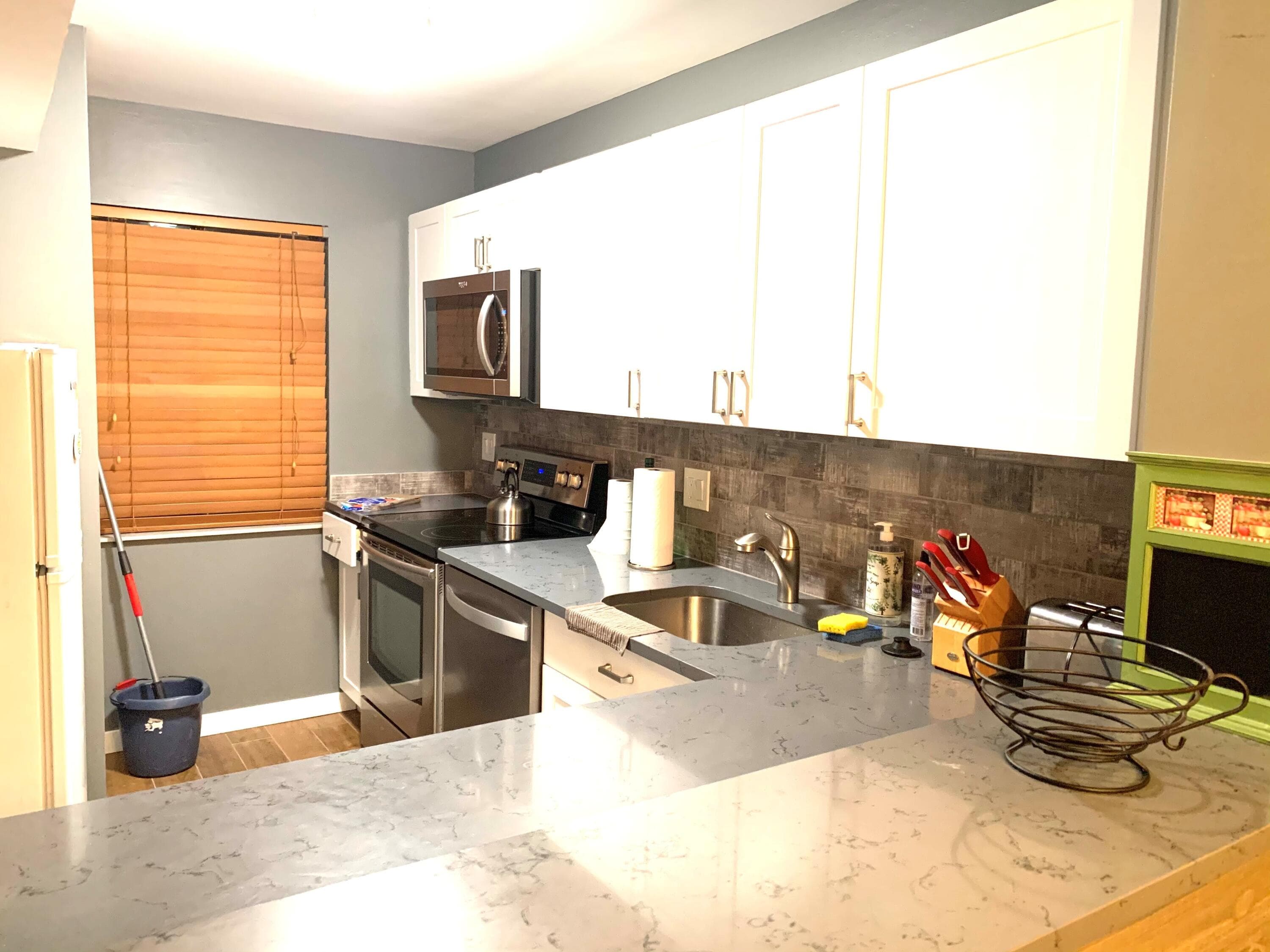 2820 Tennis Club Drive 302, West Palm Beach, FL 33417 — photo 4 of 14