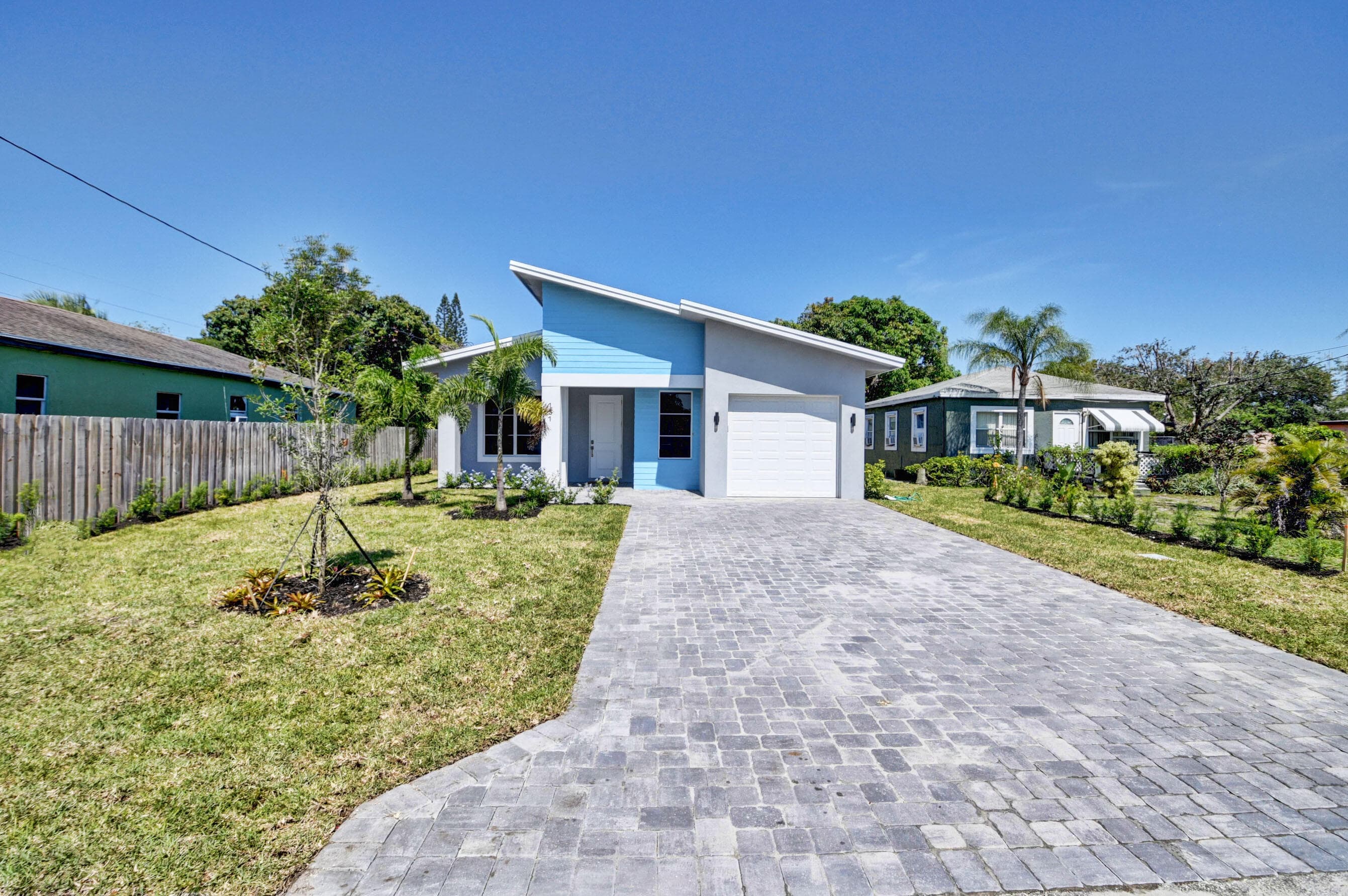 715 NW 1st Street, Delray Beach, FL 33444 — photo 2 of 39