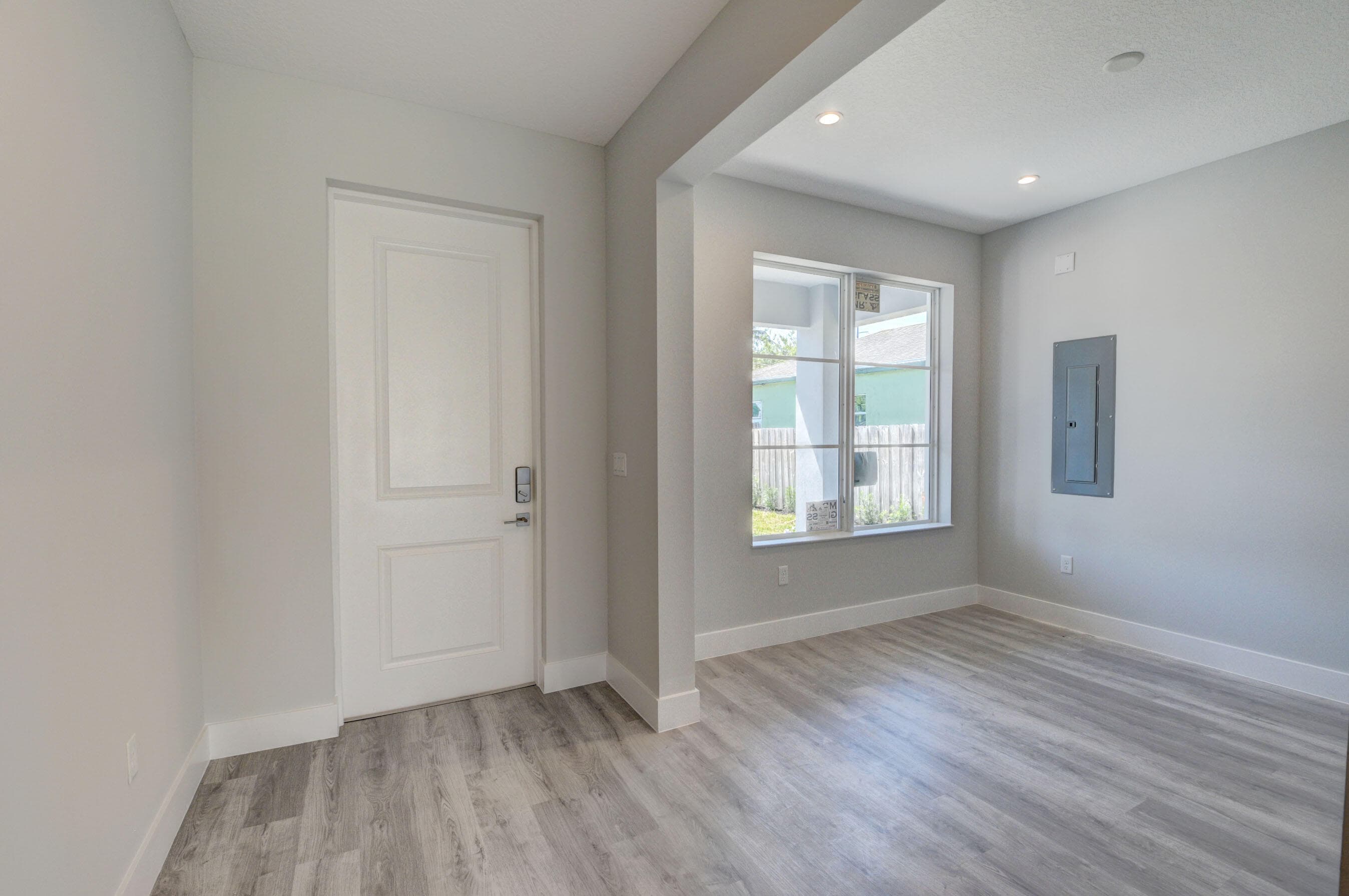 715 NW 1st Street, Delray Beach, FL 33444 — photo 4 of 39