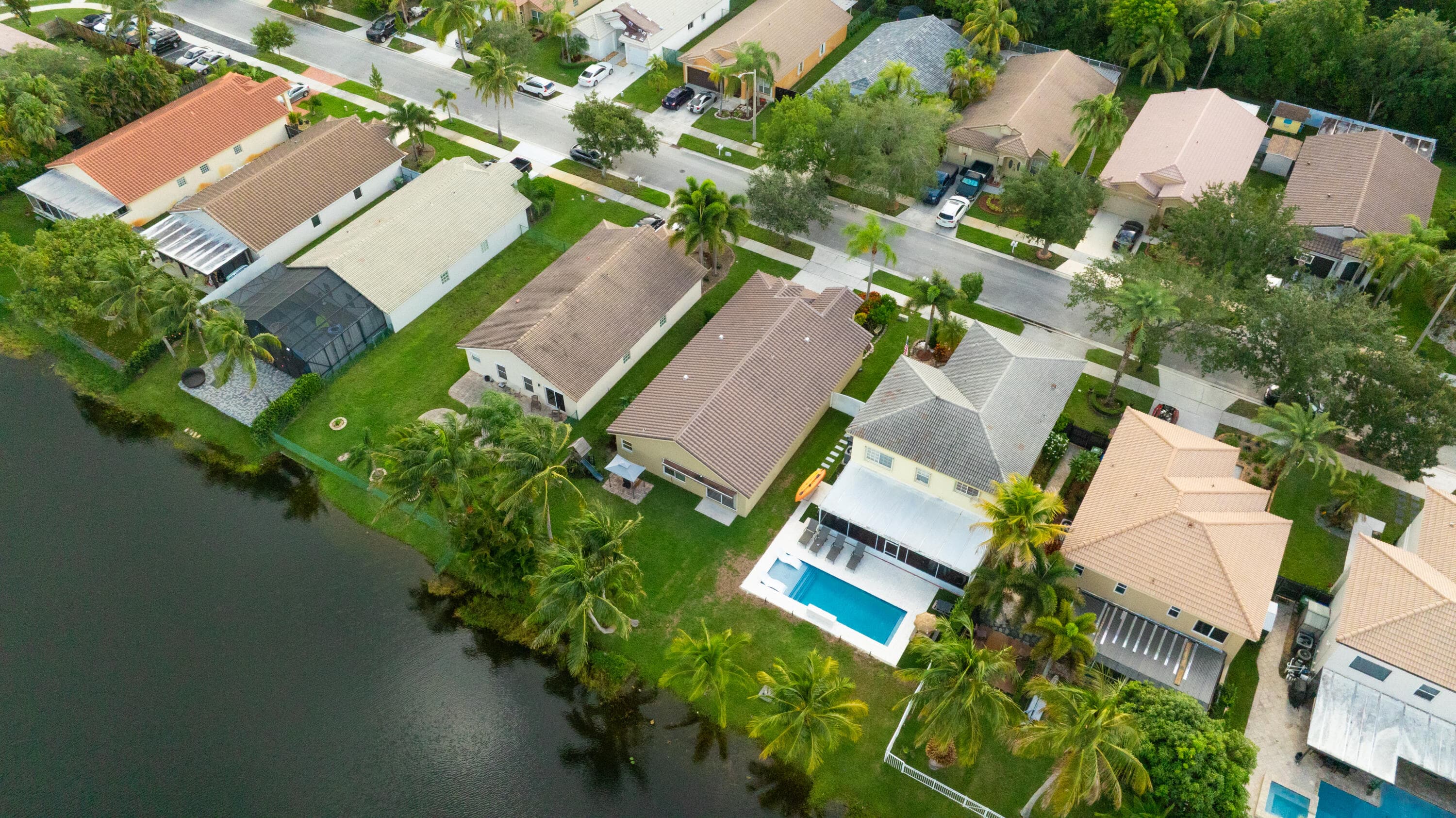 370 SW 203rd Avenue, Pembroke Pines, FL 33029 — photo 38 of 40