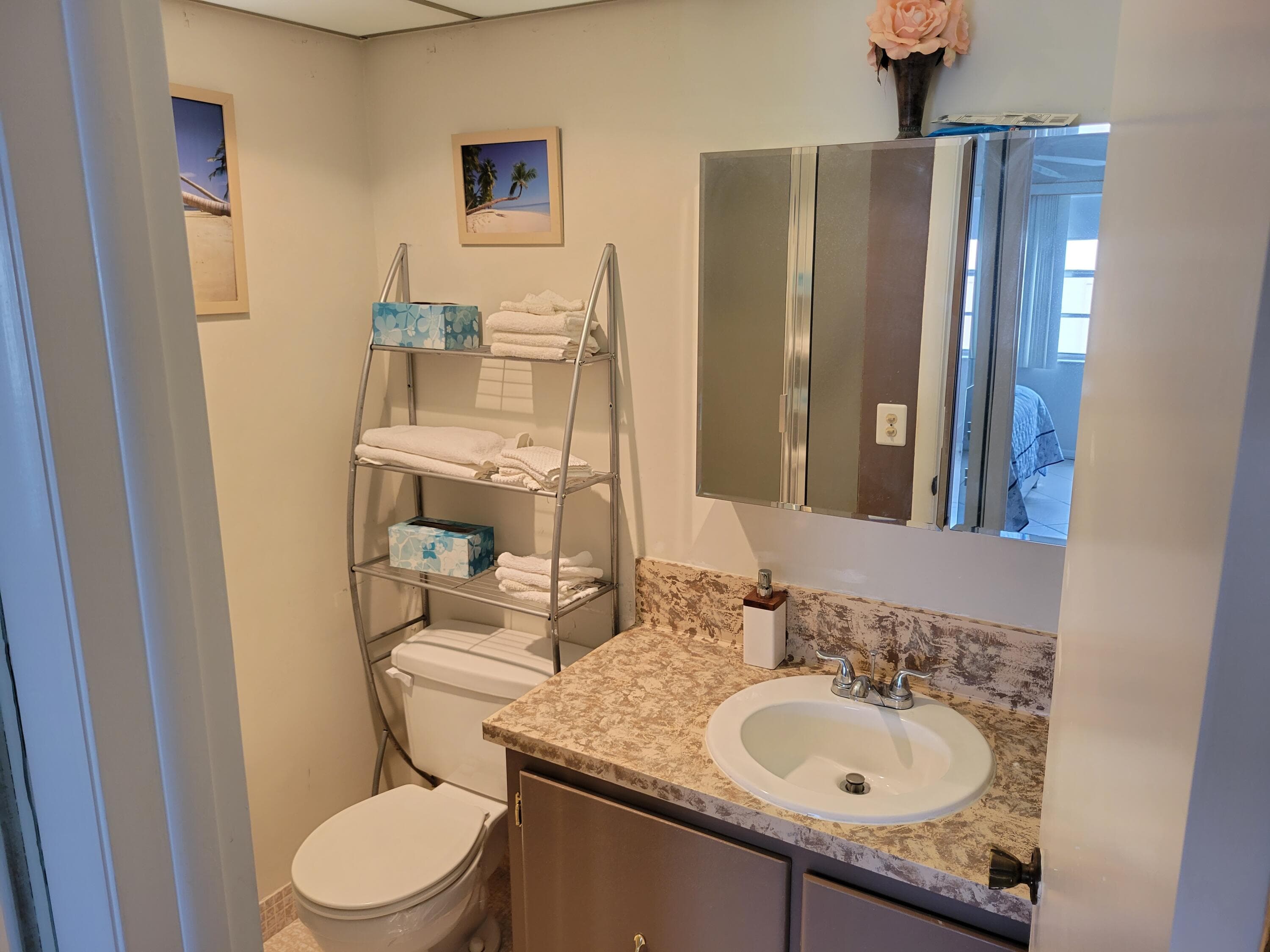 662 Burgundy N, Delray Beach, FL 33484 — photo 16 of 23