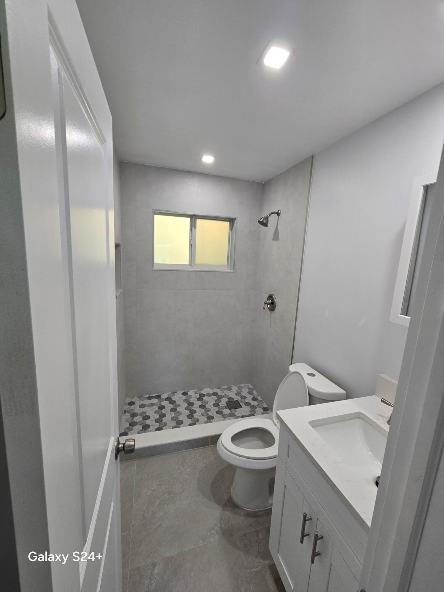4951 SW 28th Terrace 2, Fort Lauderdale, FL 33312 — photo 4 of 16