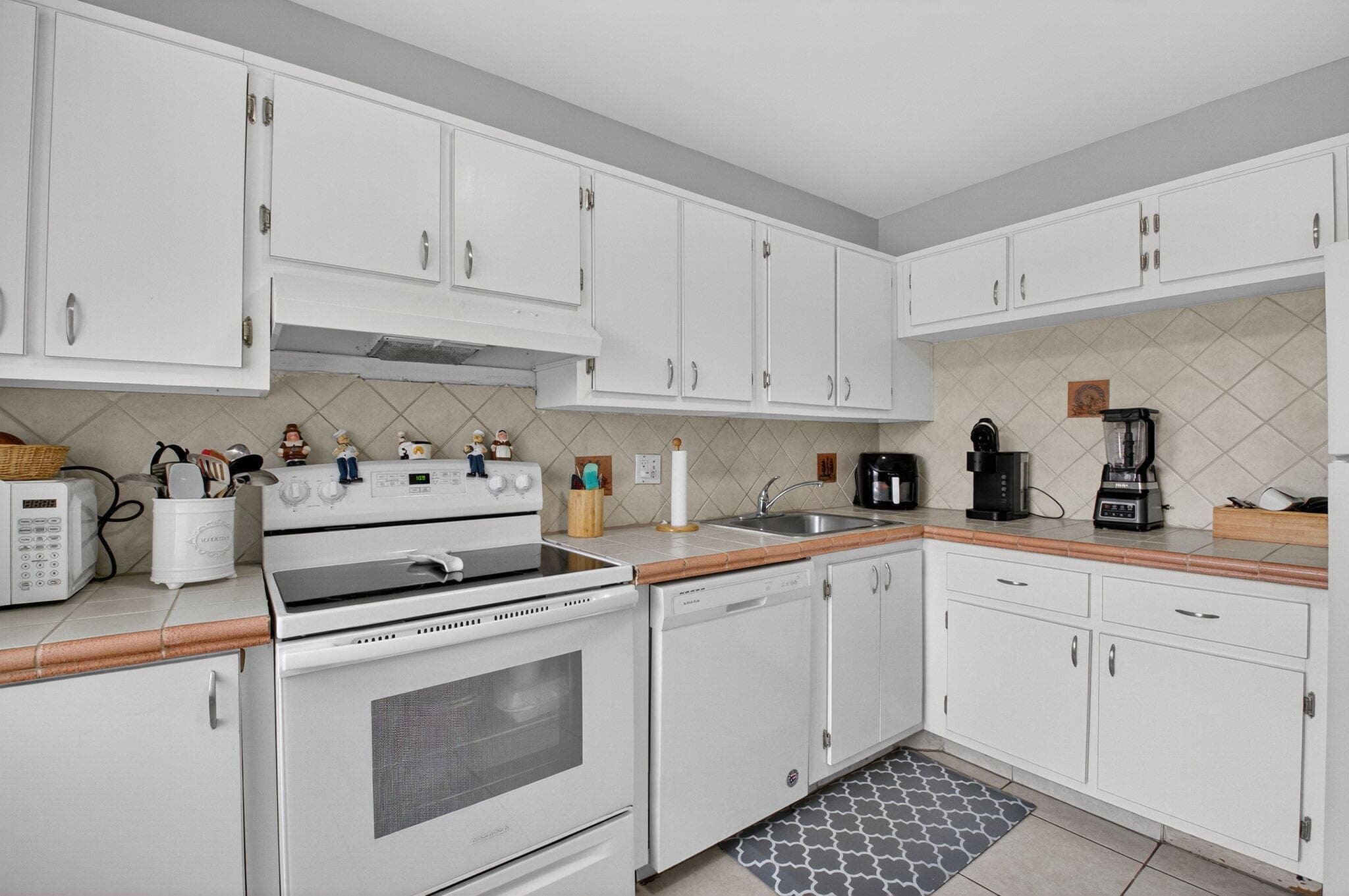 21214 Lago Circle 8f, Boca Raton, FL 33433 — photo 8 of 38