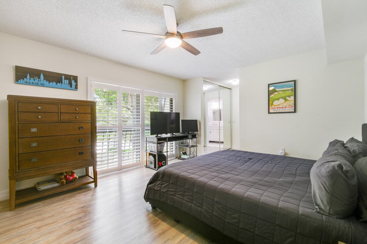 630 6th Terrace, Palm Beach Gardens, FL 33418 — photo 19 of 56