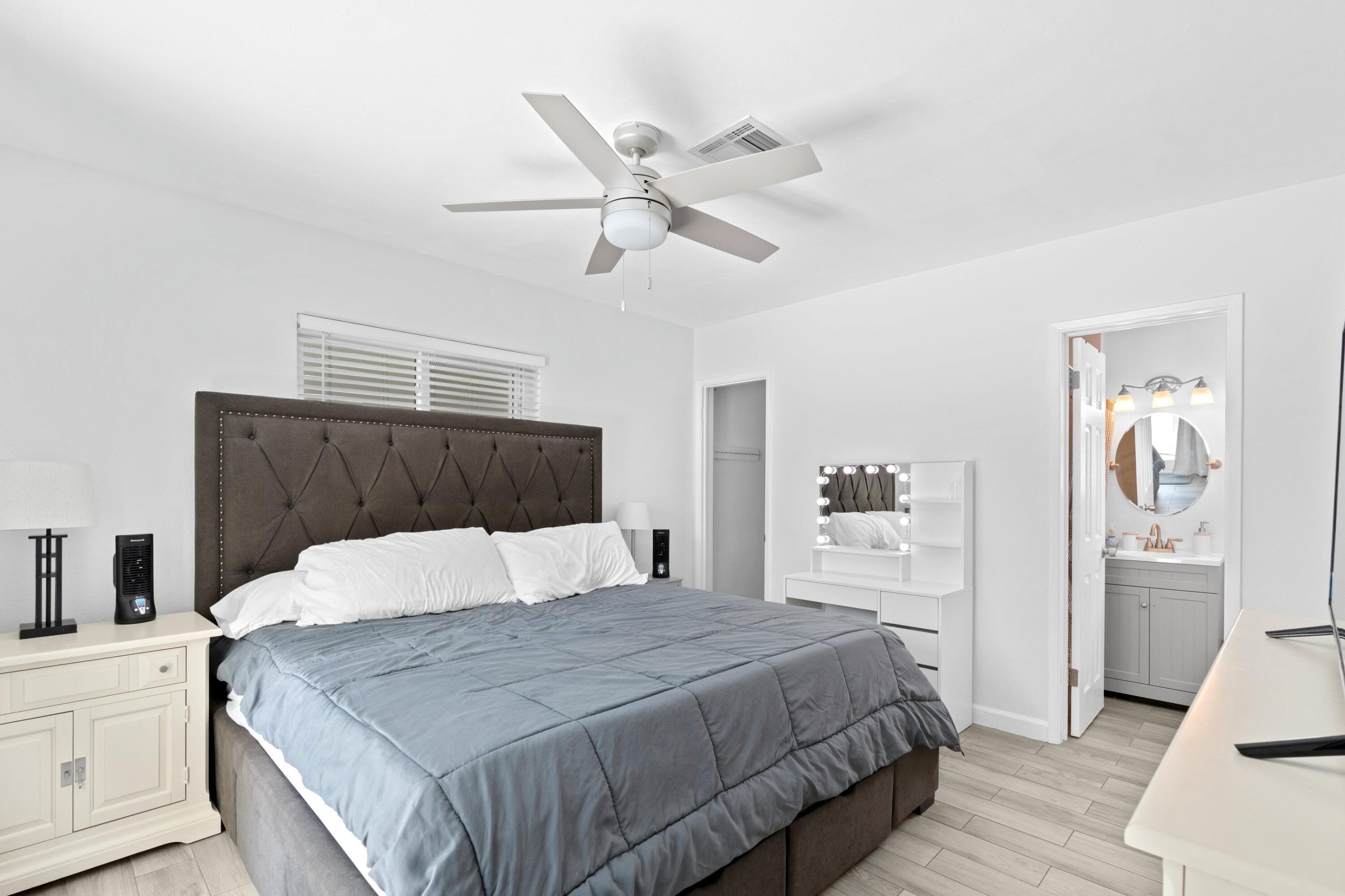 226 SW 13th Avenue SW, Boynton Beach, FL 33435 — photo 9 of 16