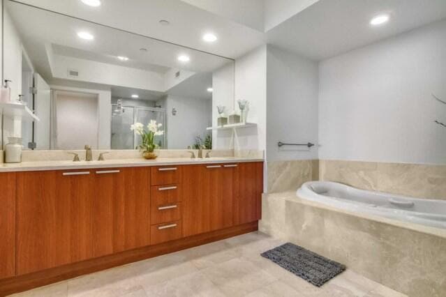 2650 Lake Shore Drive 2203, Riviera Beach, FL 33404 — photo 18 of 49