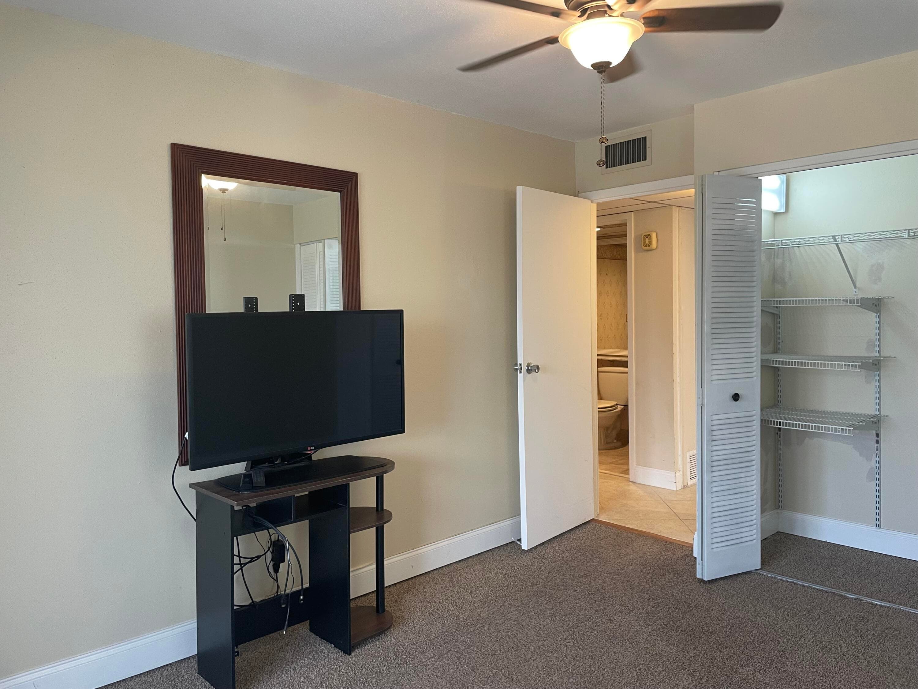 564 Brittany L, Delray Beach, FL 33446 — photo 11 of 52
