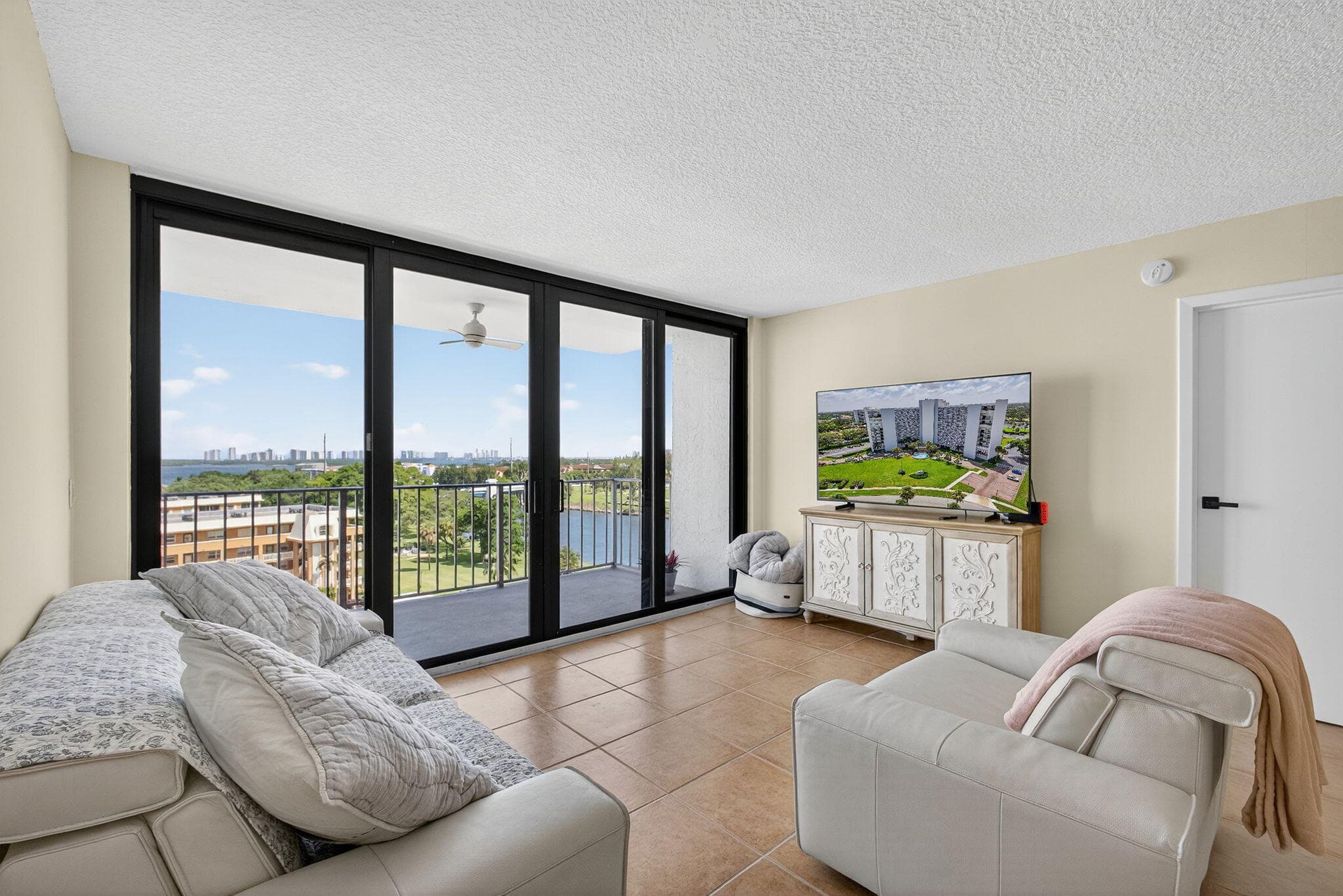 336 Golfview Road 905, North Palm Beach, FL 33408 — photo 17 of 51