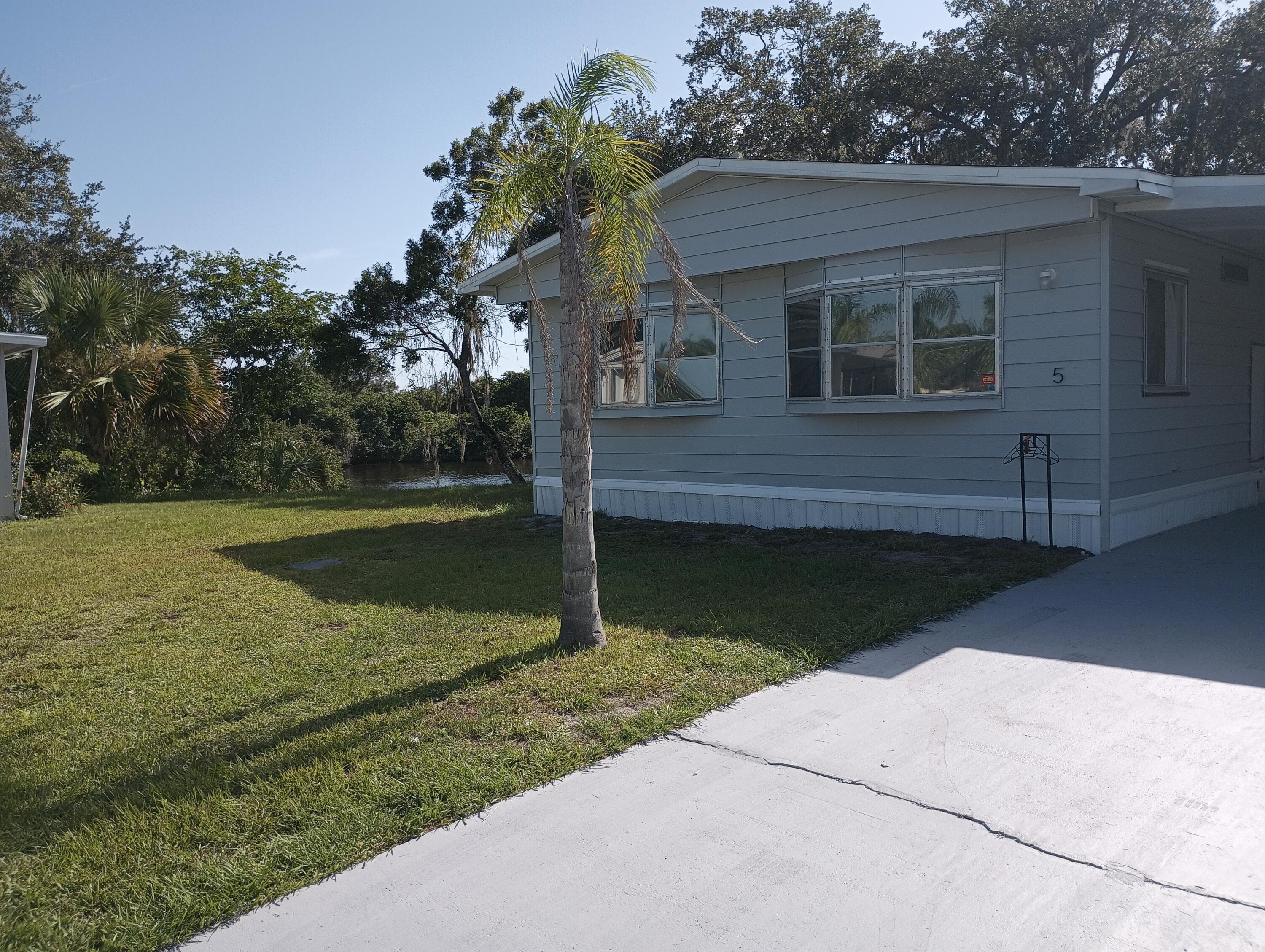 5 Quintana Roo Court, Port St. Lucie, FL 34952 — photo 10 of 24