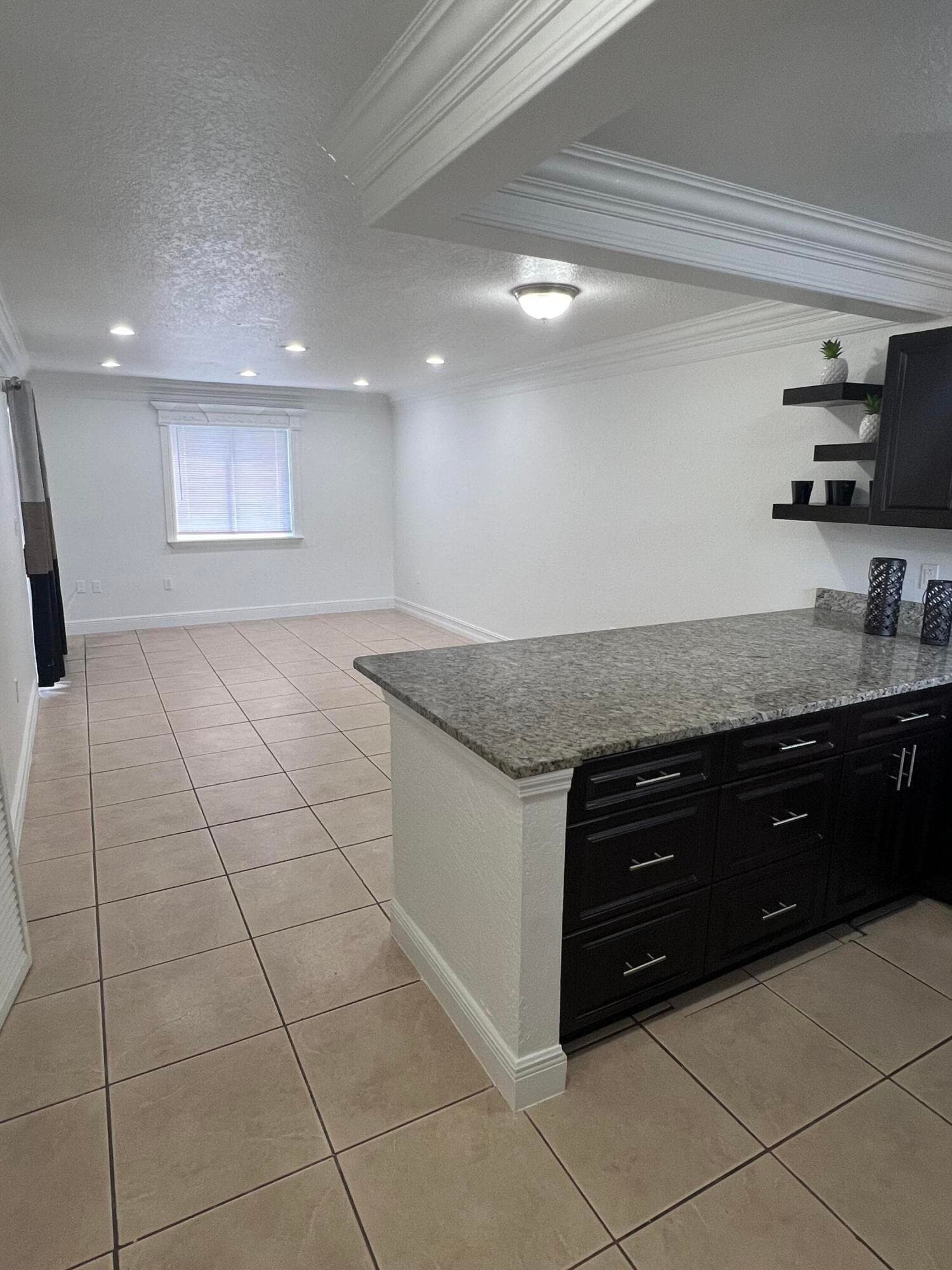 6034 Fores Hill Blvd 101, West Palm Beach, FL 33415 — photo 3 of 11
