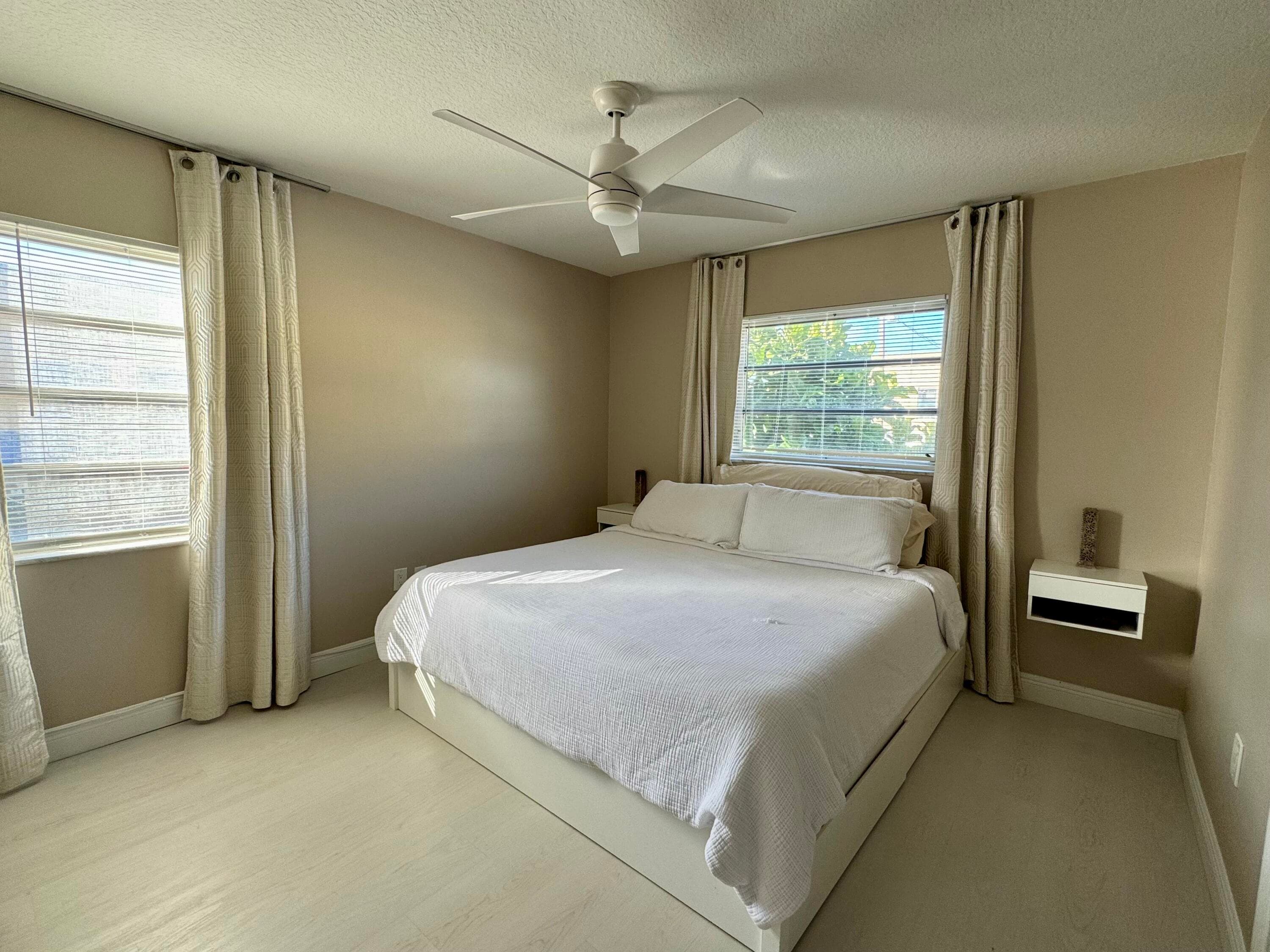 30 S J Street 16, Lake Worth Beach, FL 33460 — photo 6 of 10
