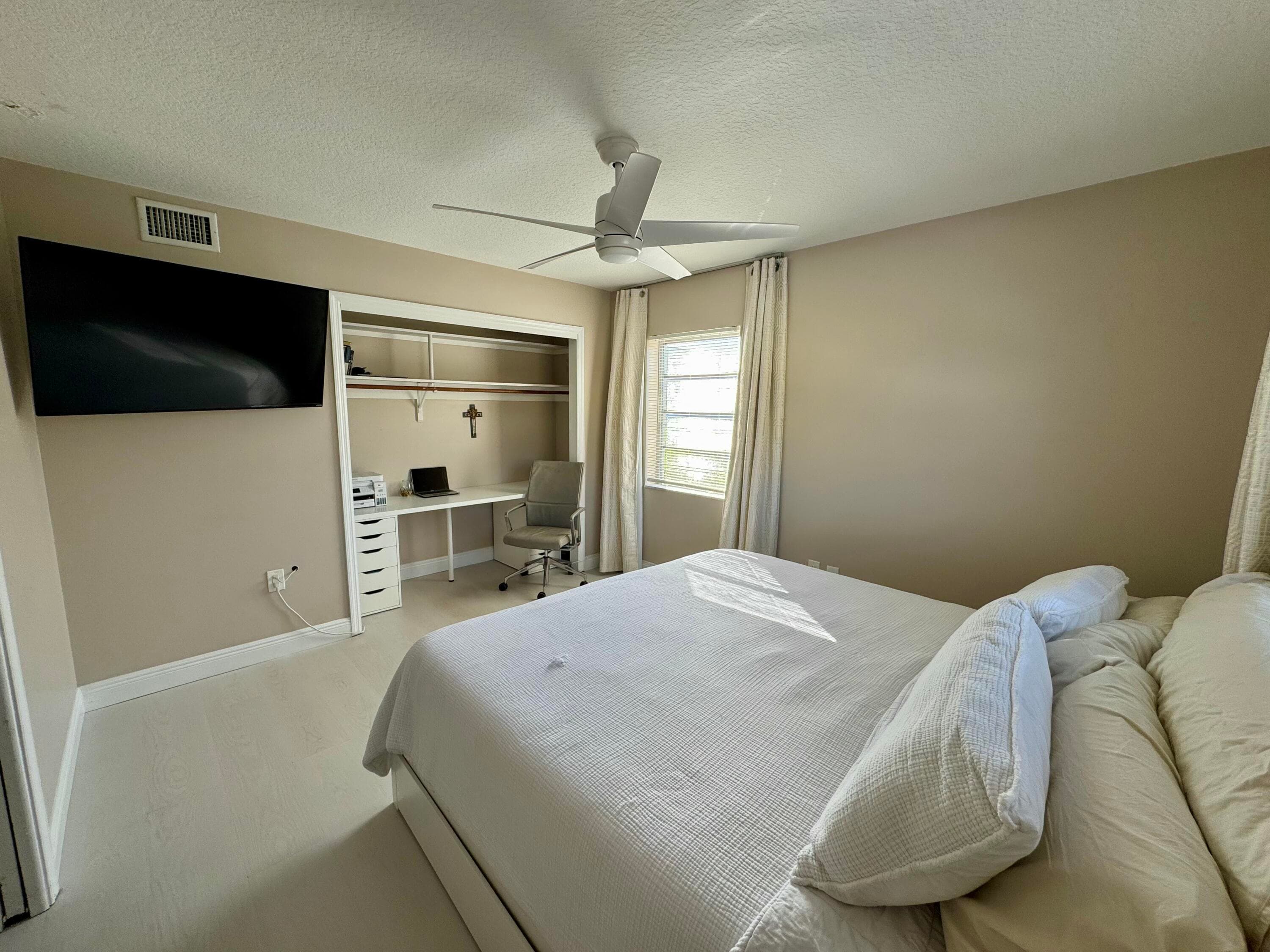 30 S J Street 16, Lake Worth Beach, FL 33460 — photo 7 of 10