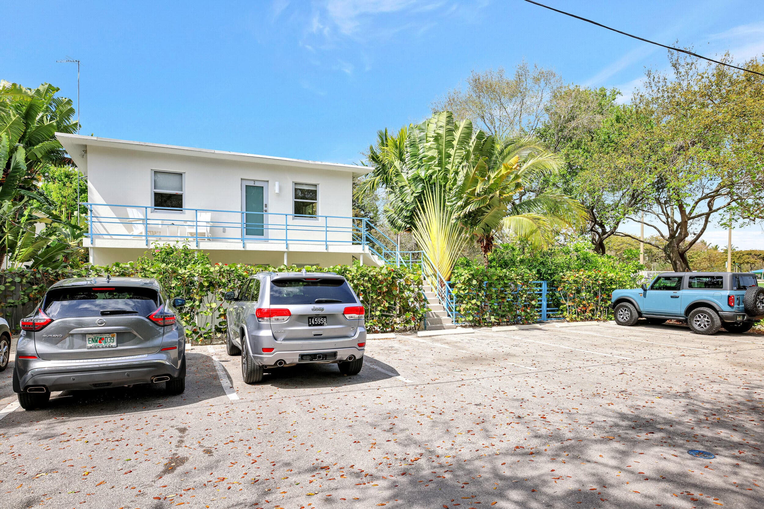 625 NE 13th Avenue, Fort Lauderdale, FL 33304 — photo 3 of 93