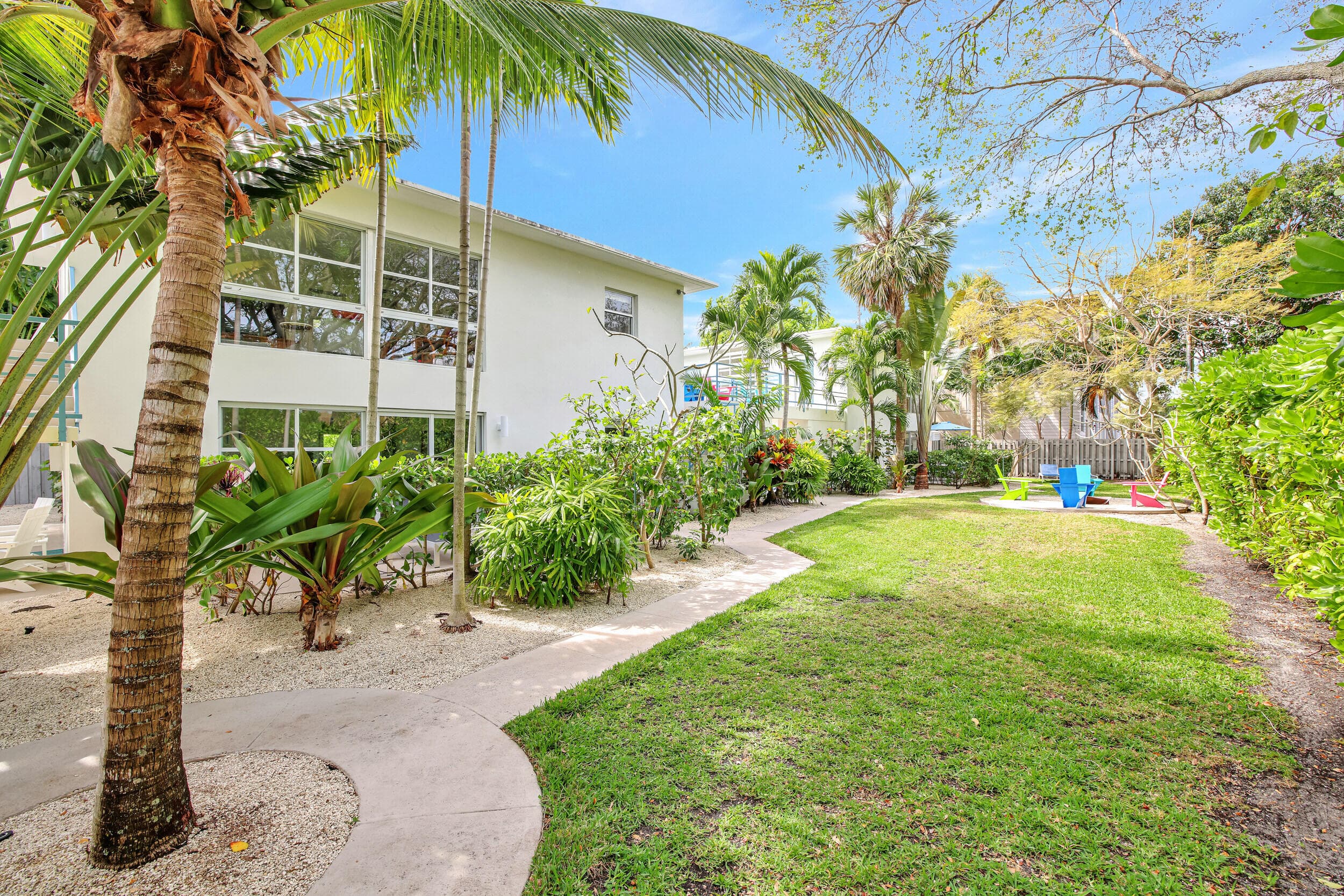 625 NE 13th Avenue, Fort Lauderdale, FL 33304 — photo 11 of 93